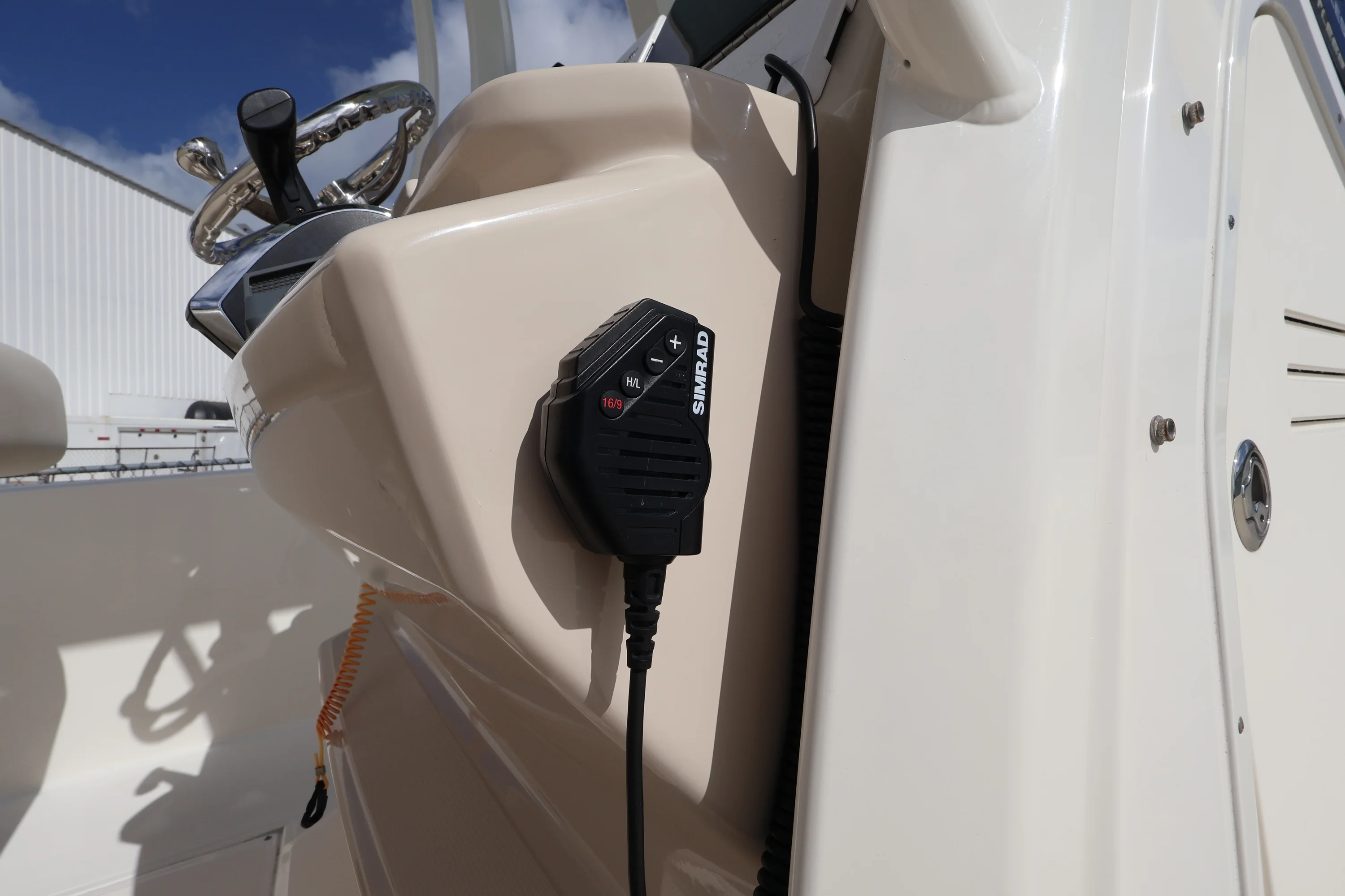 2023 Boston Whaler 250 Dauntless Image Thumbnail #32