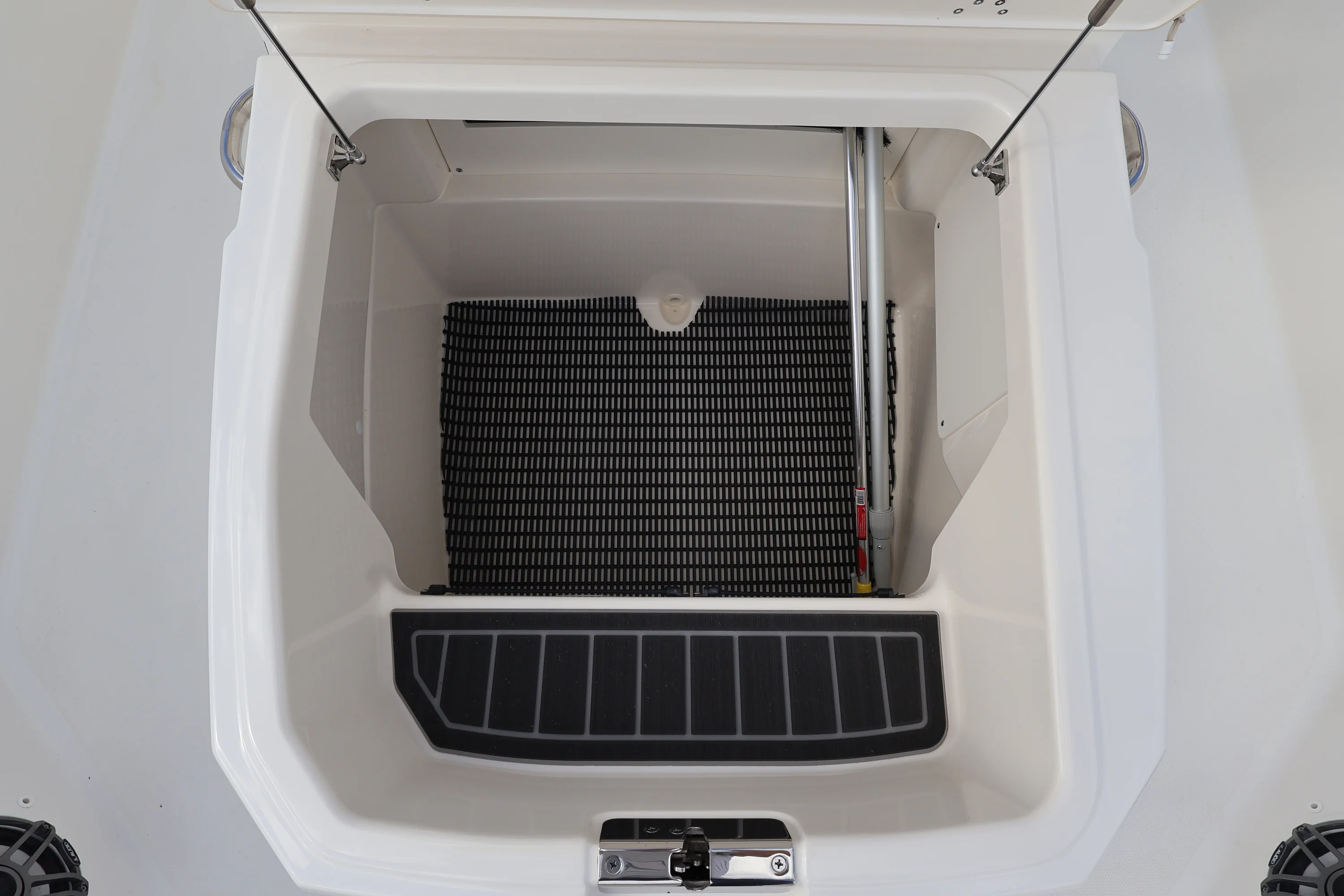 2023 Boston Whaler 250 Dauntless Image Thumbnail #23