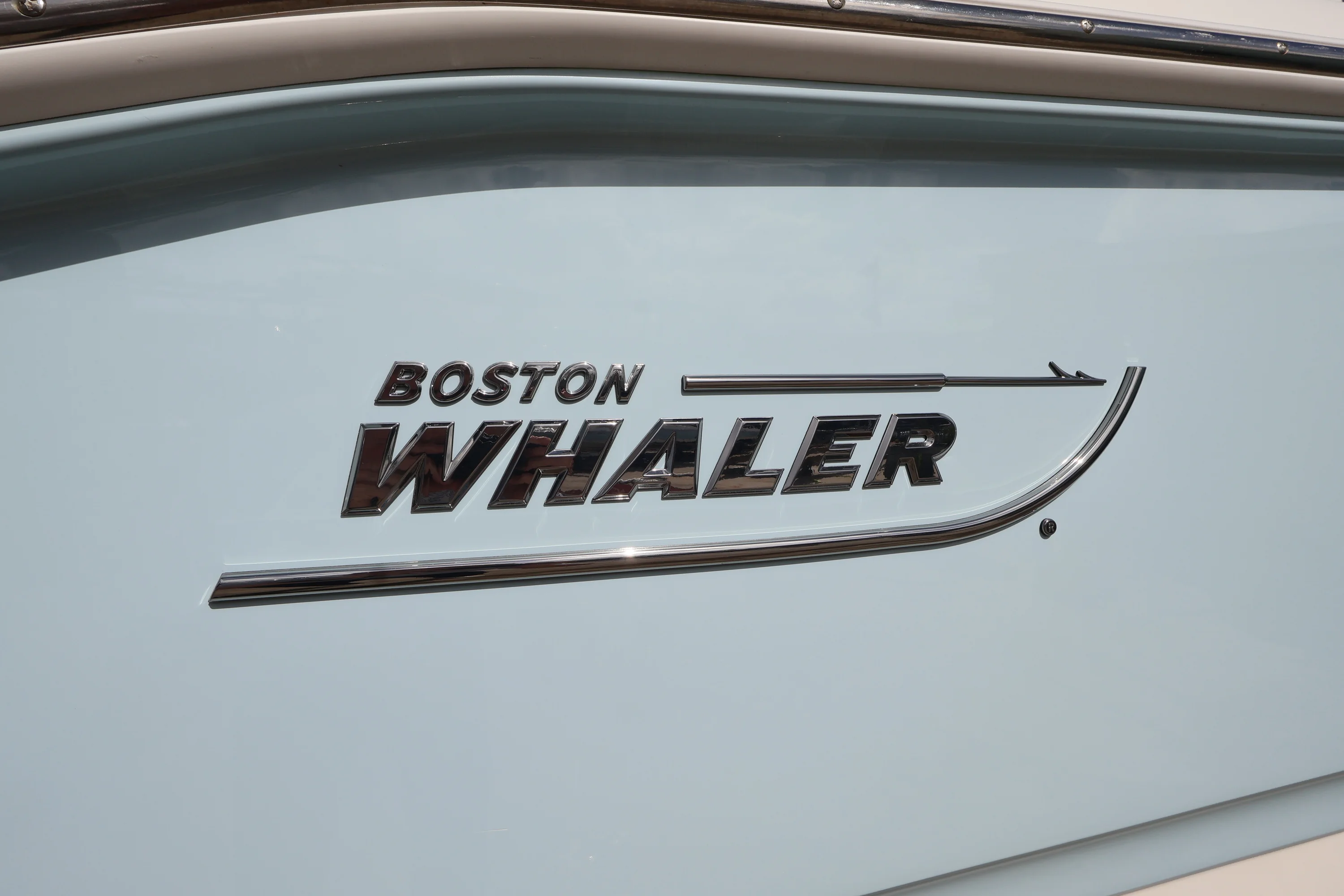2023 Boston Whaler 250 Dauntless Image Thumbnail #4