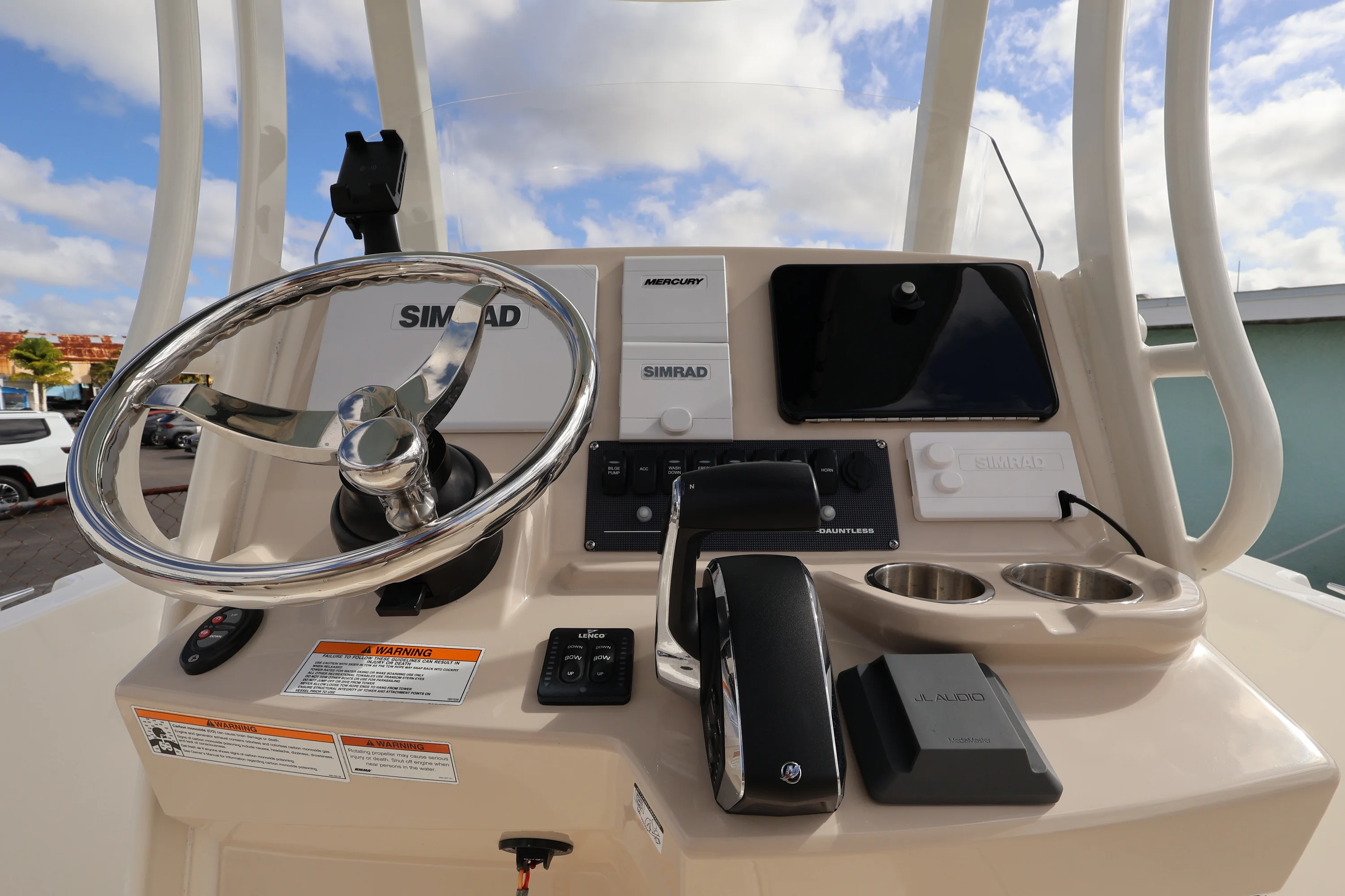 2023 Boston Whaler 250 Dauntless Image Thumbnail #14