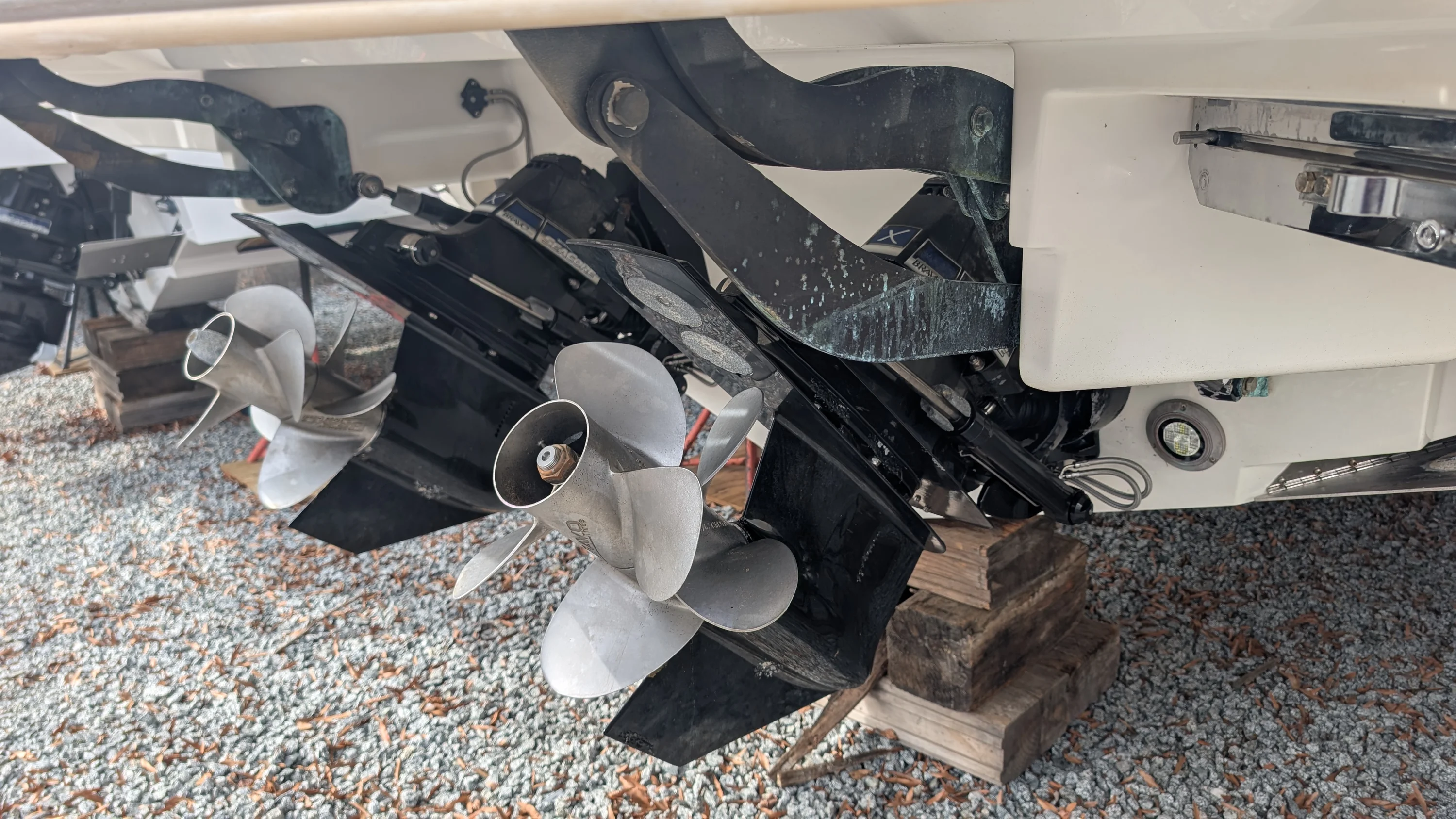 2024 Sea Ray 320 SUNDANCER COUPE Image Thumbnail #23