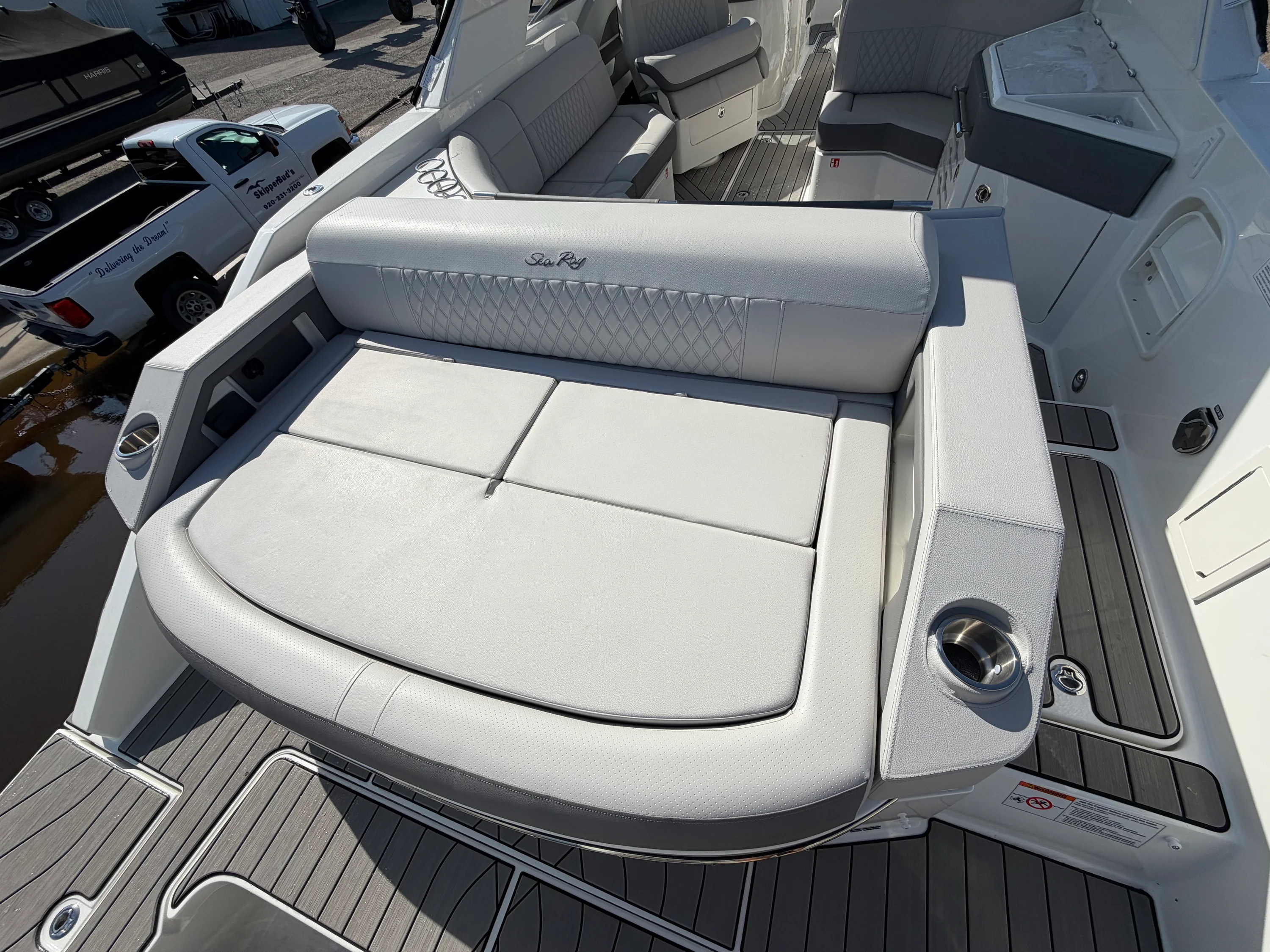 2026 Sea Ray SLX 310 Outboard Image Thumbnail #65