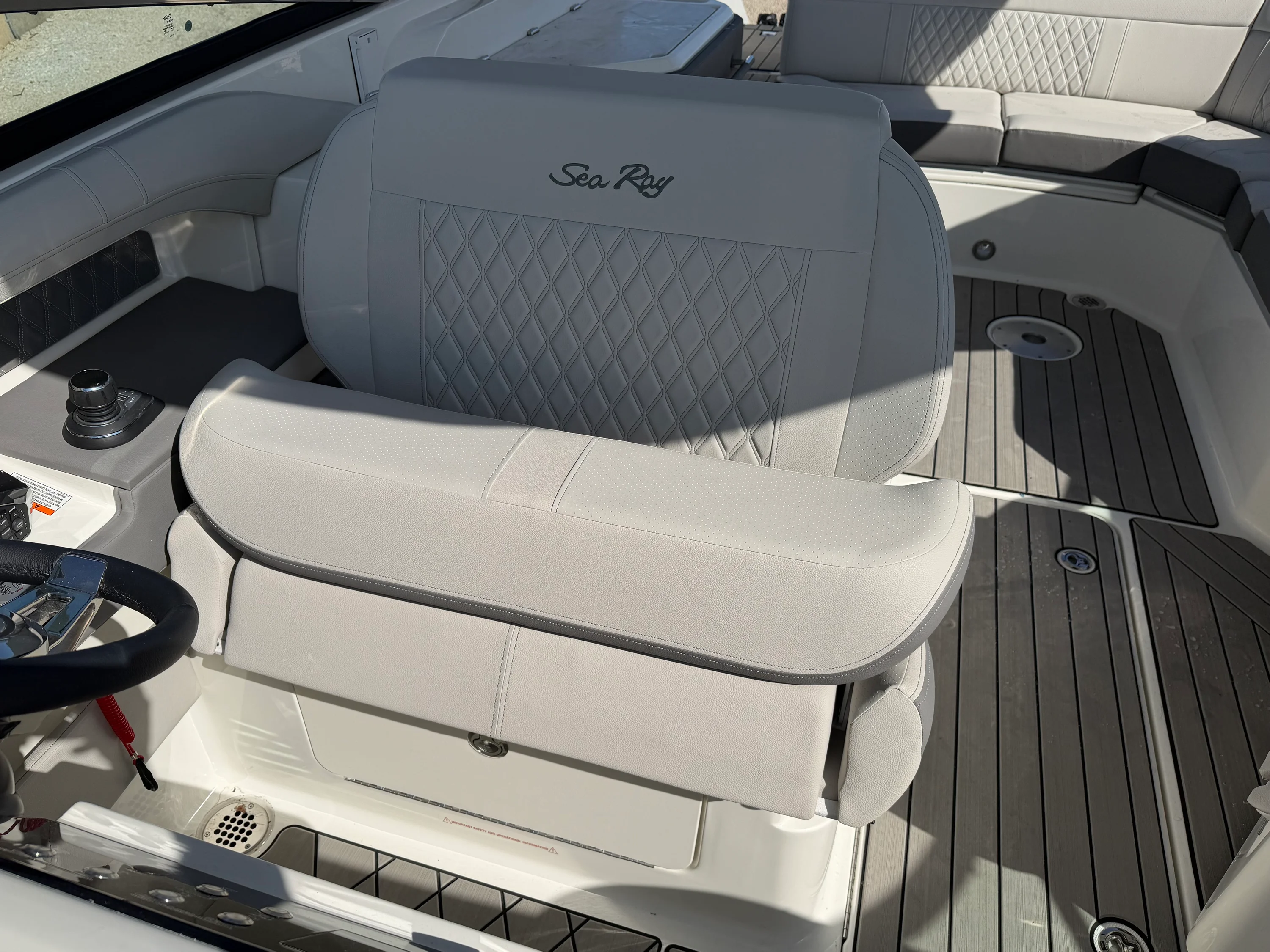 2026 Sea Ray SLX 310 Outboard Image Thumbnail #49