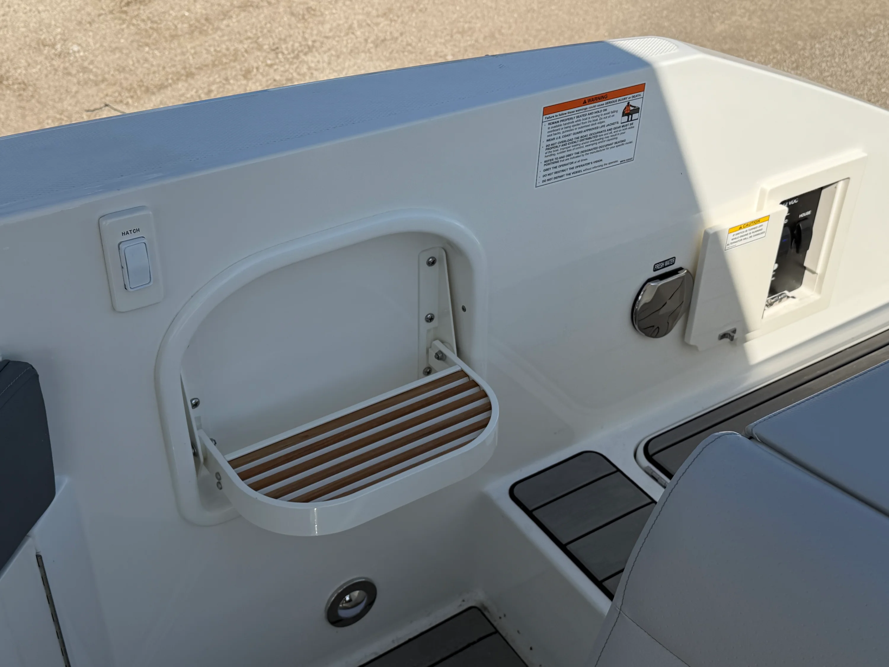 2026 Sea Ray SLX 310 Outboard Image Thumbnail #14
