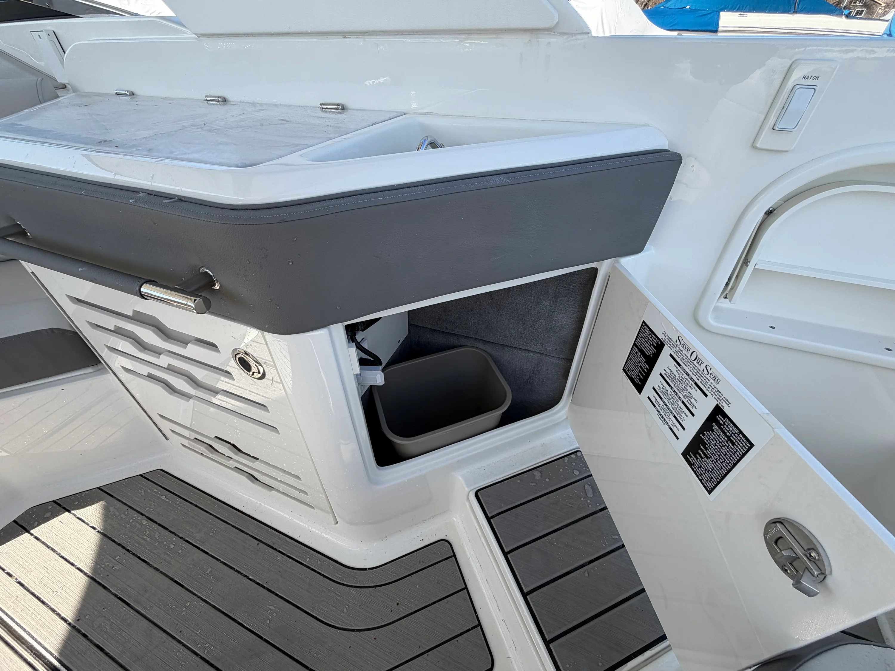 2026 Sea Ray SLX 310 Outboard Image Thumbnail #55