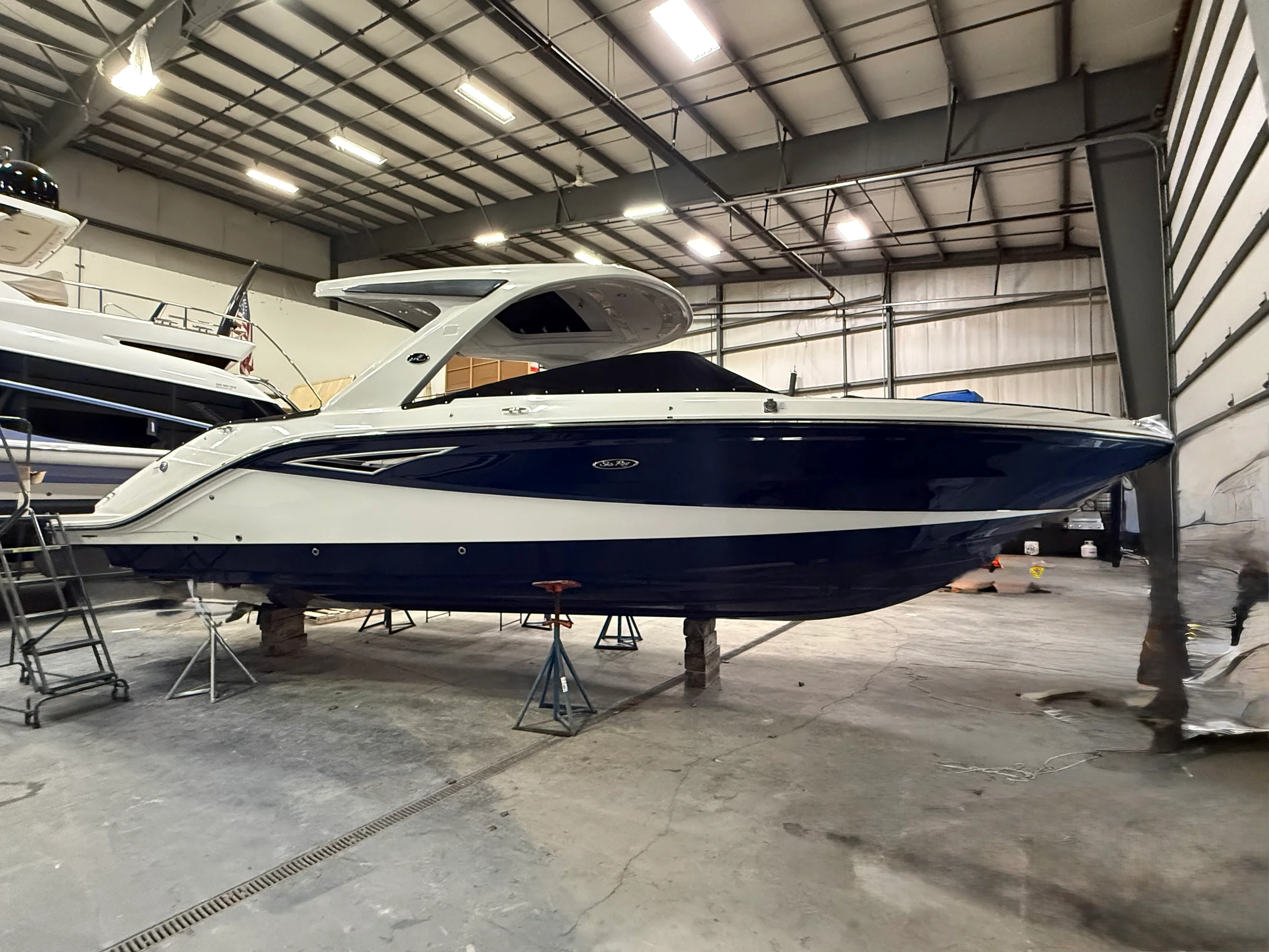 2026 Sea Ray SLX 310 Image Thumbnail #1