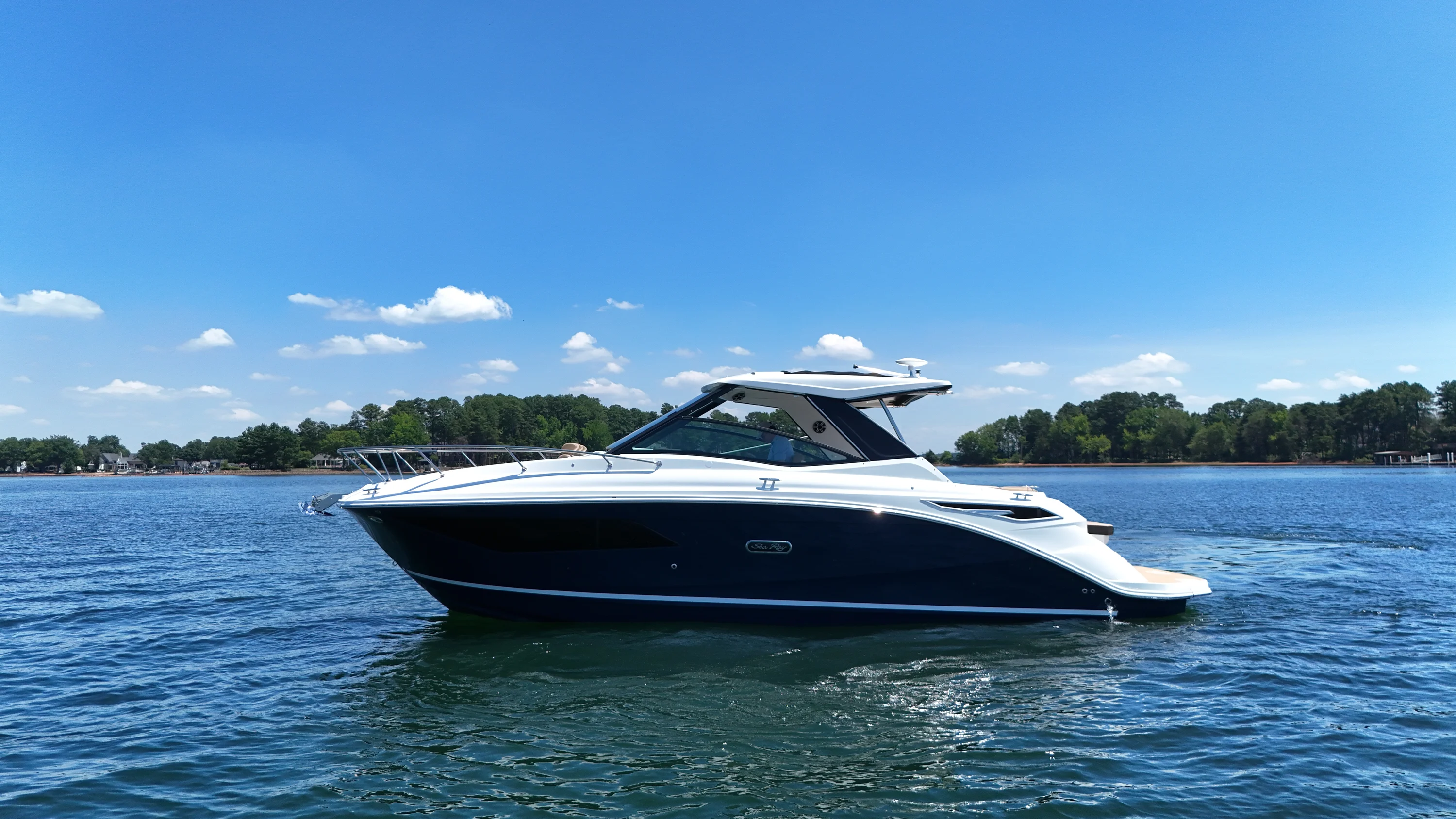 2026 Sea Ray Sundancer 320 Image Thumbnail #0