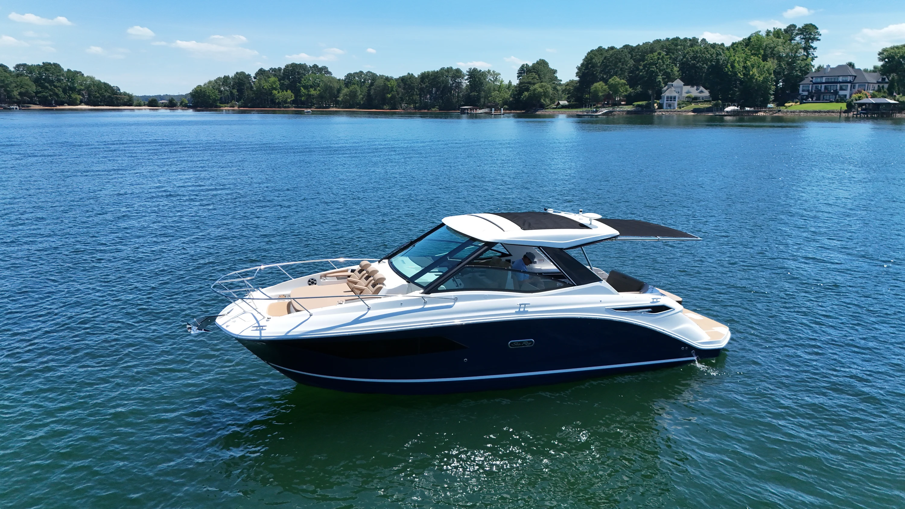 2026 Sea Ray Sundancer 320 Image Thumbnail #3