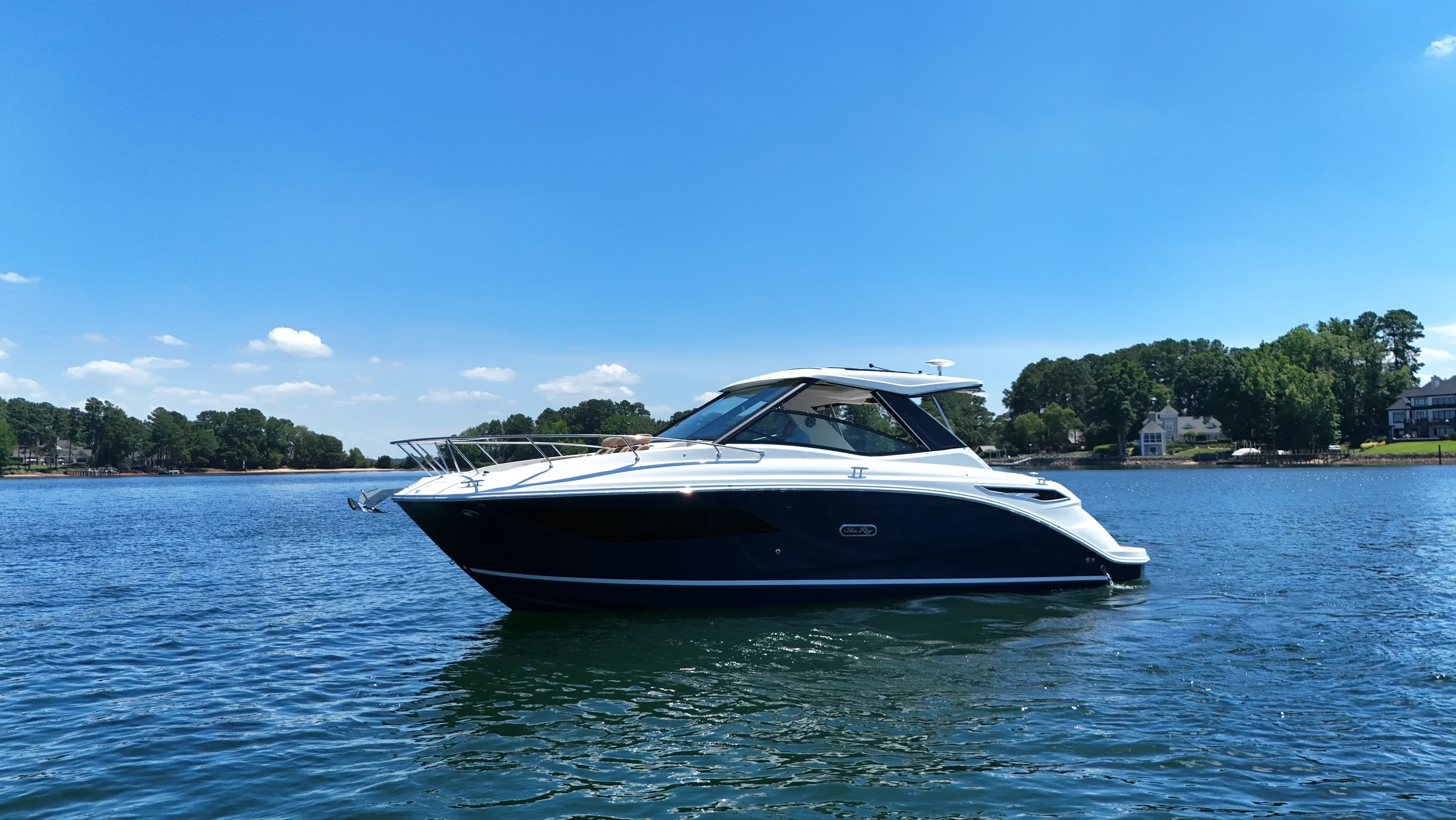 2026 Sea Ray Sundancer 320 Image Thumbnail #39