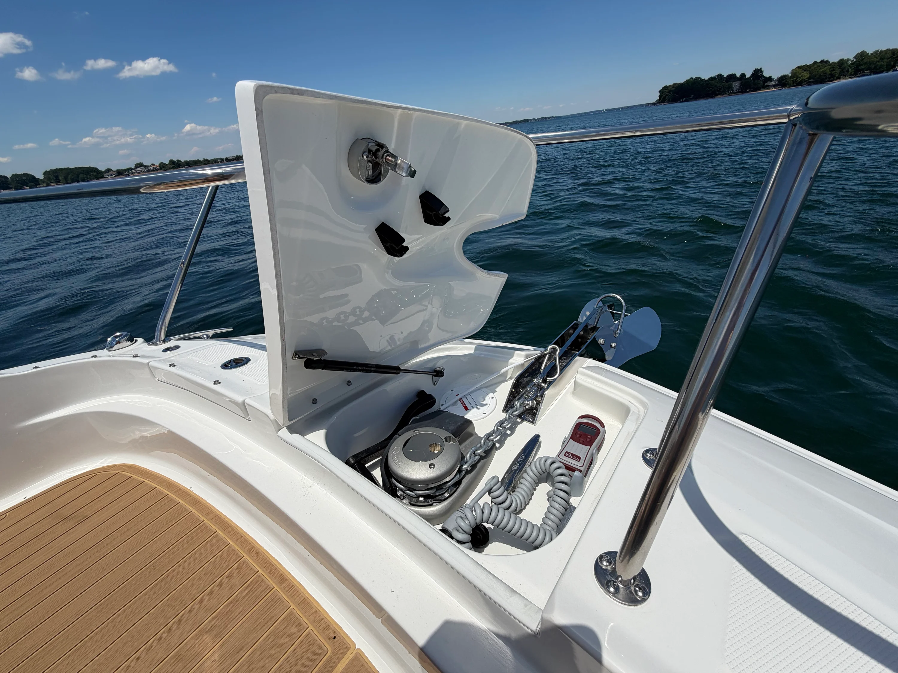 2026 Sea Ray Sundancer 320 Image Thumbnail #18