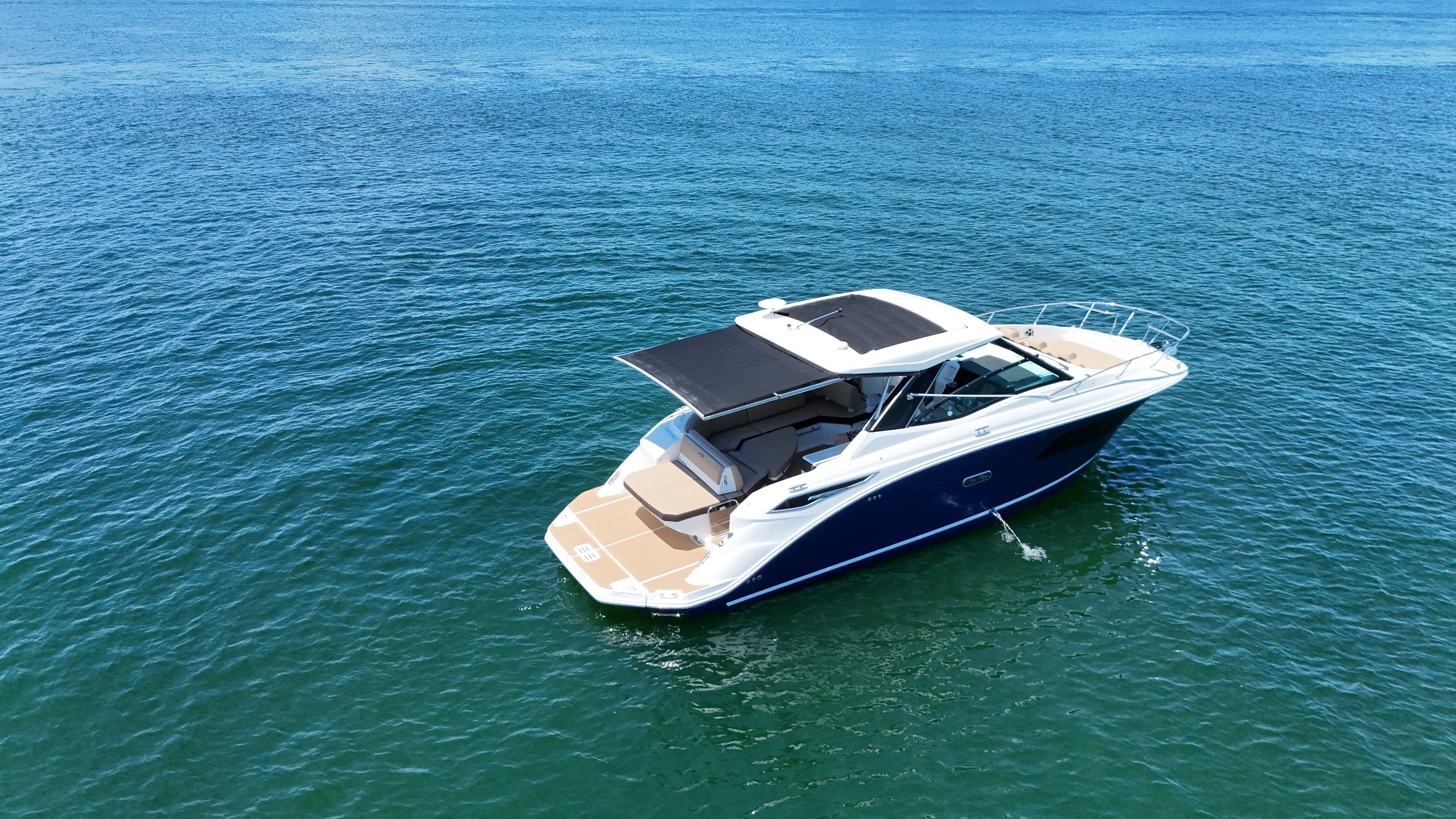 2026 Sea Ray Sundancer 320 Image Thumbnail #41