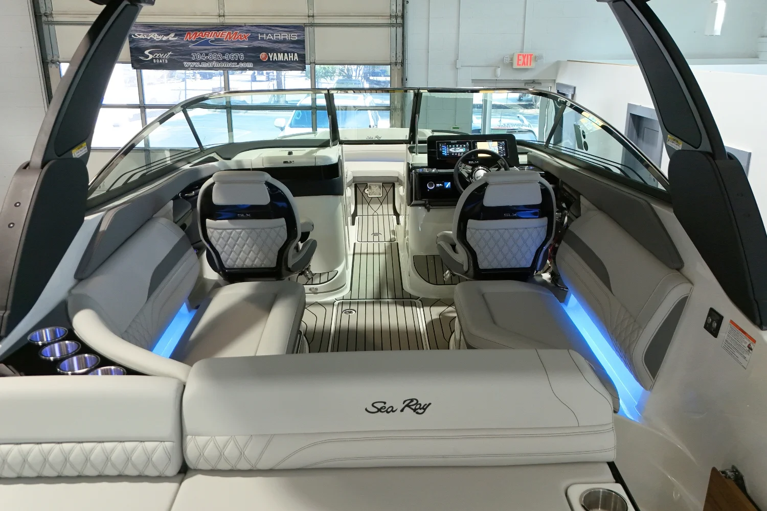 2026 Sea Ray SLX 260 Image Thumbnail #5