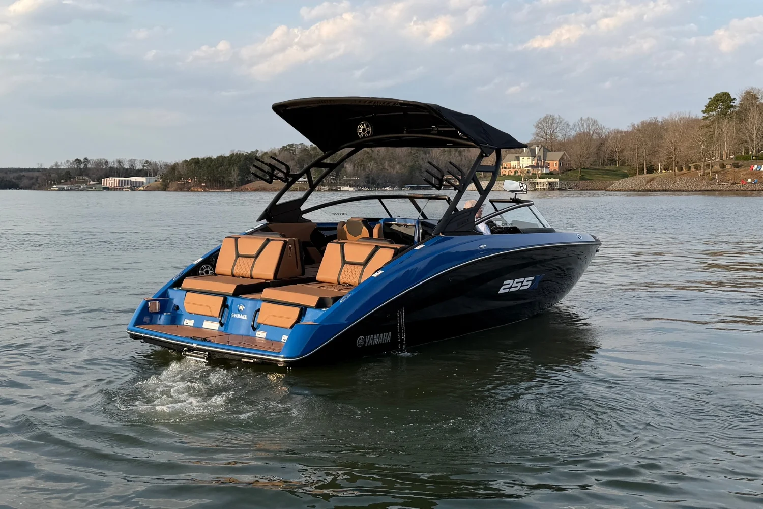 2026 Yamaha 255XD Image Thumbnail #3