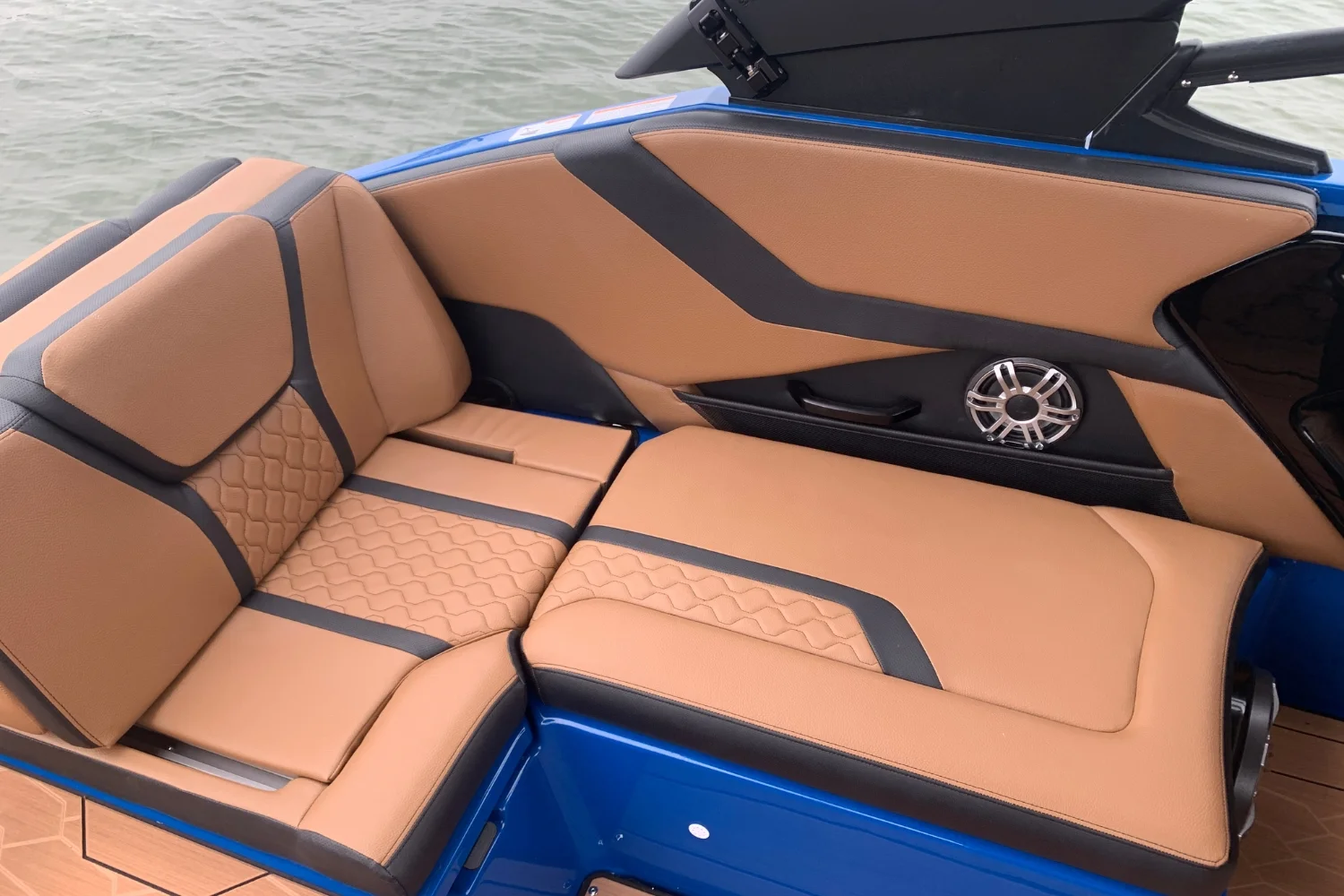 2026 Yamaha 255XD Image Thumbnail #9