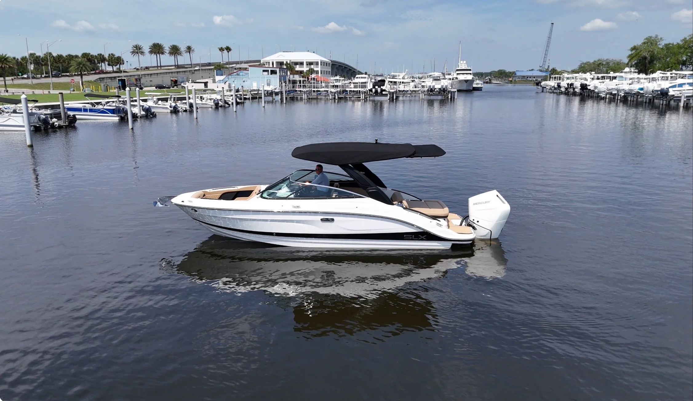 2026 Sea Ray SLX 260 Outboard Image Thumbnail #0