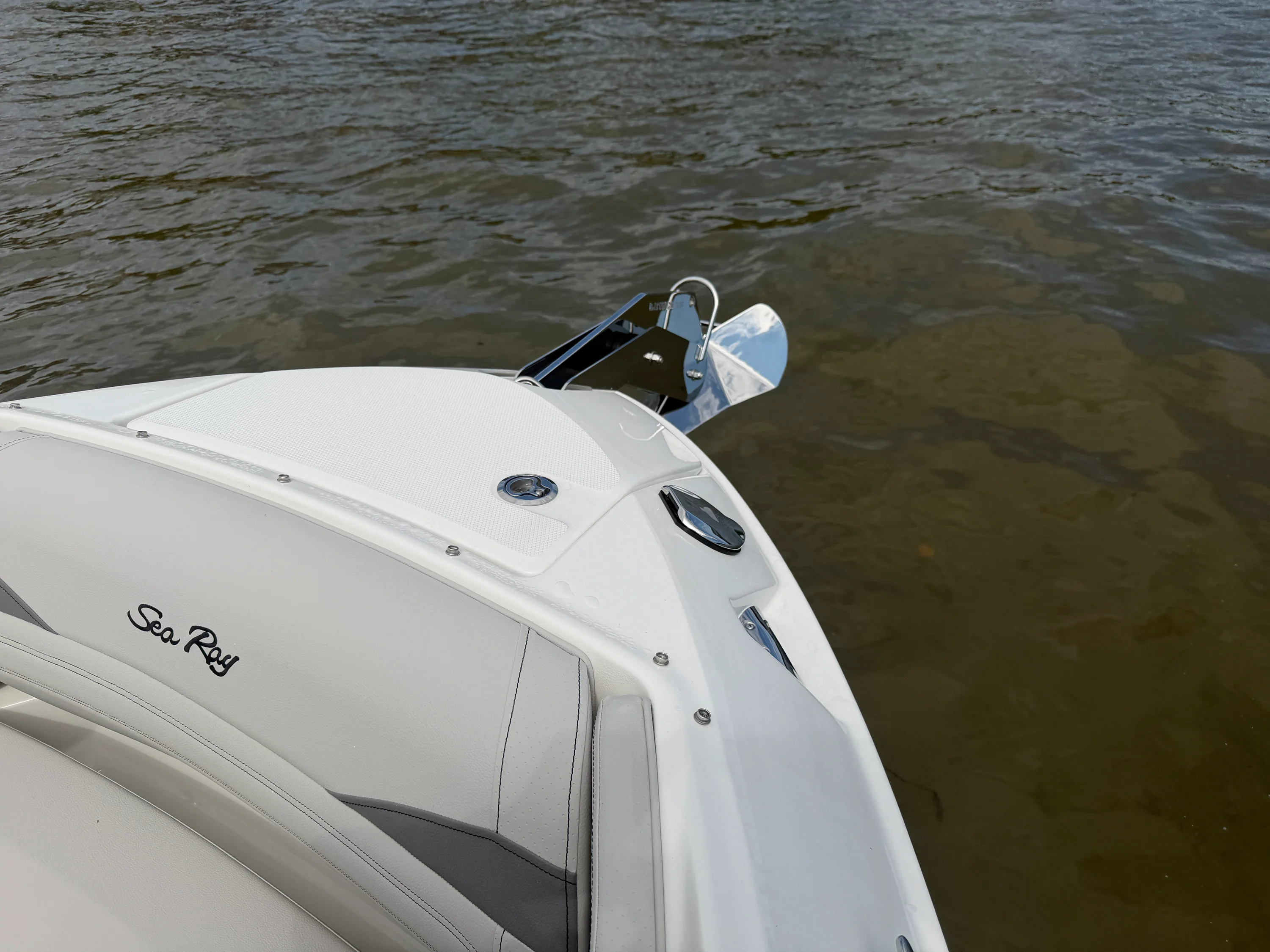 2026 Sea Ray SLX 280 Image Thumbnail #12