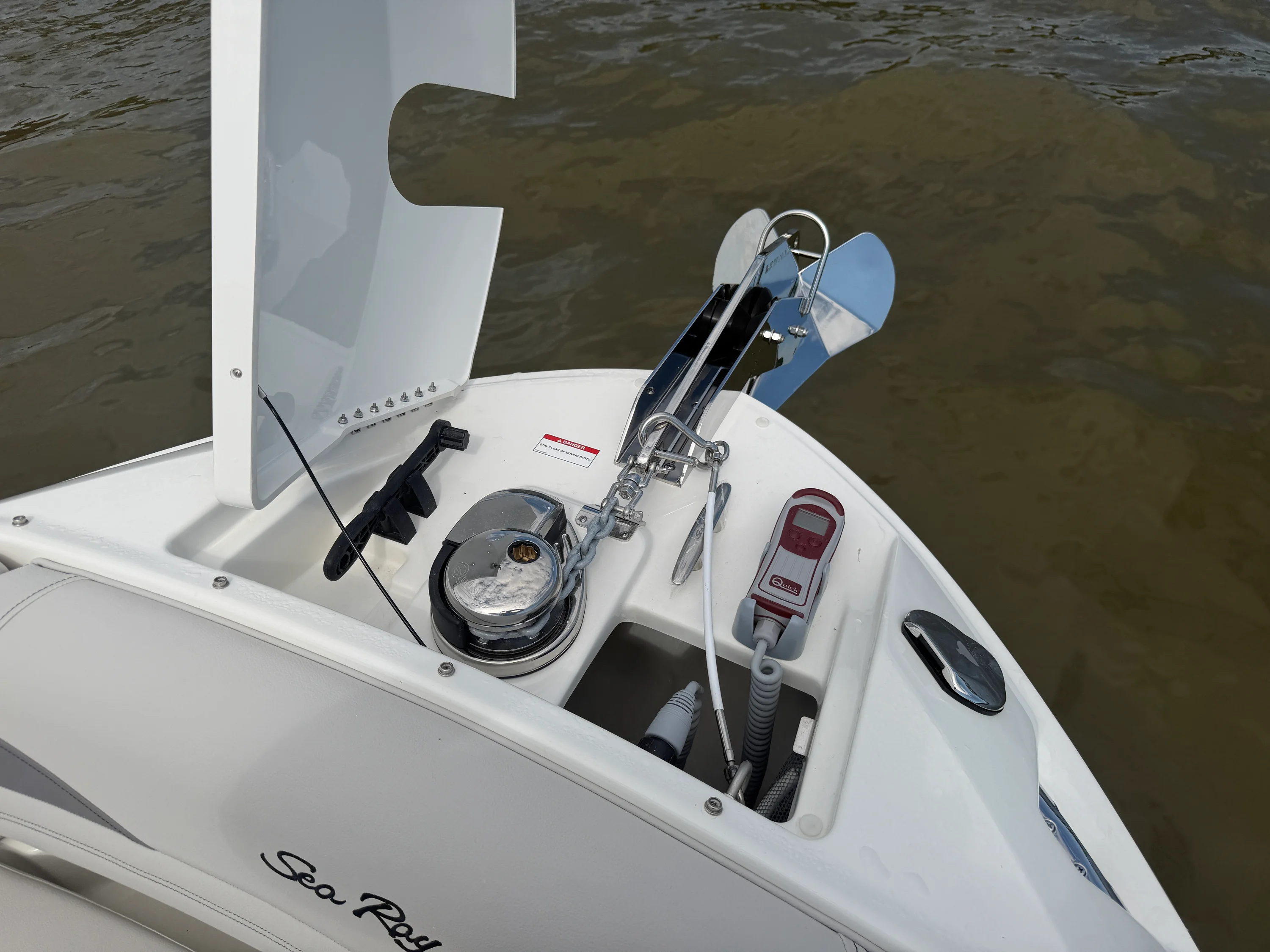 2026 Sea Ray SLX 280 Image Thumbnail #13