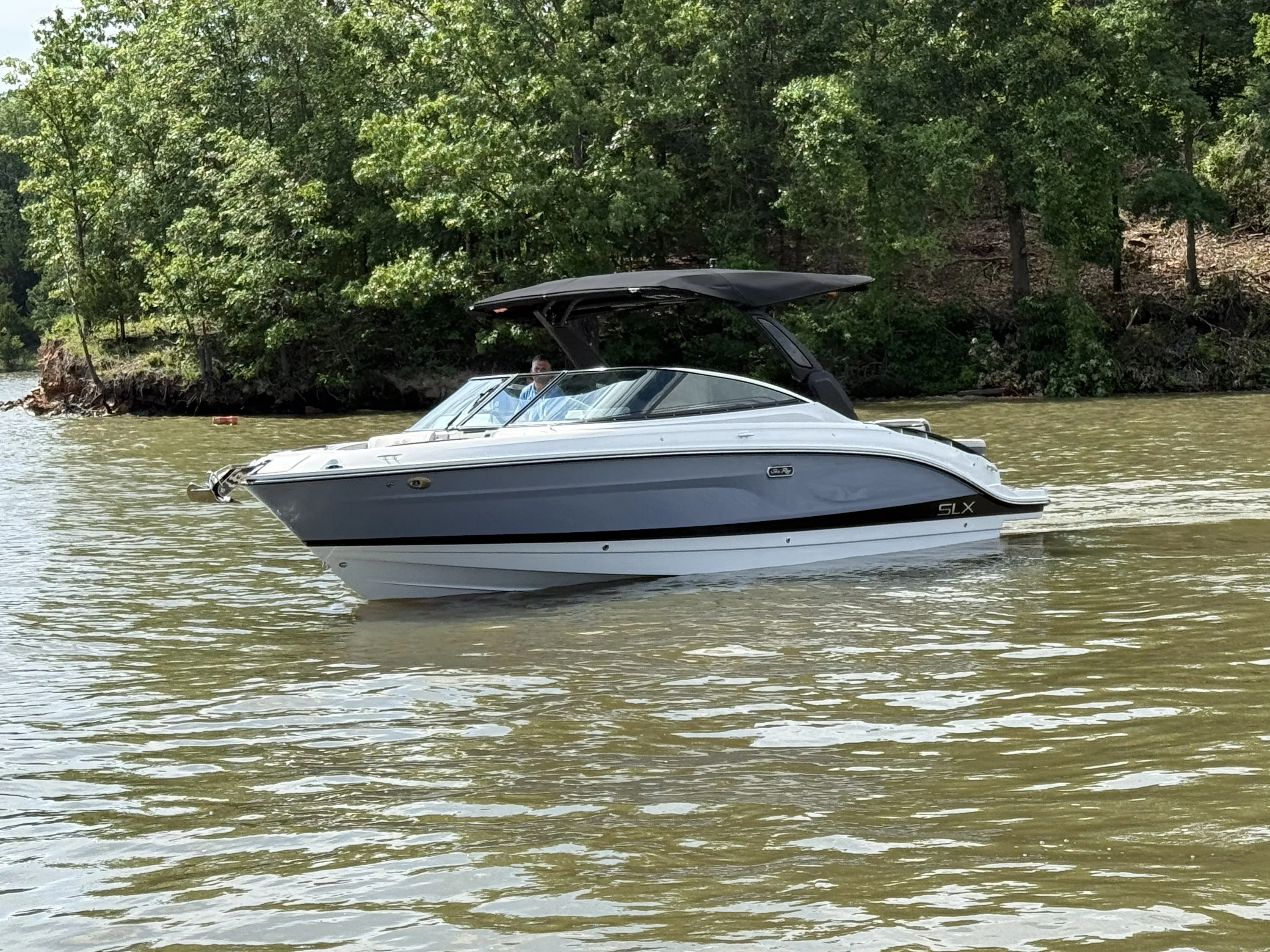 2026 Sea Ray SLX 280 Image Thumbnail #2