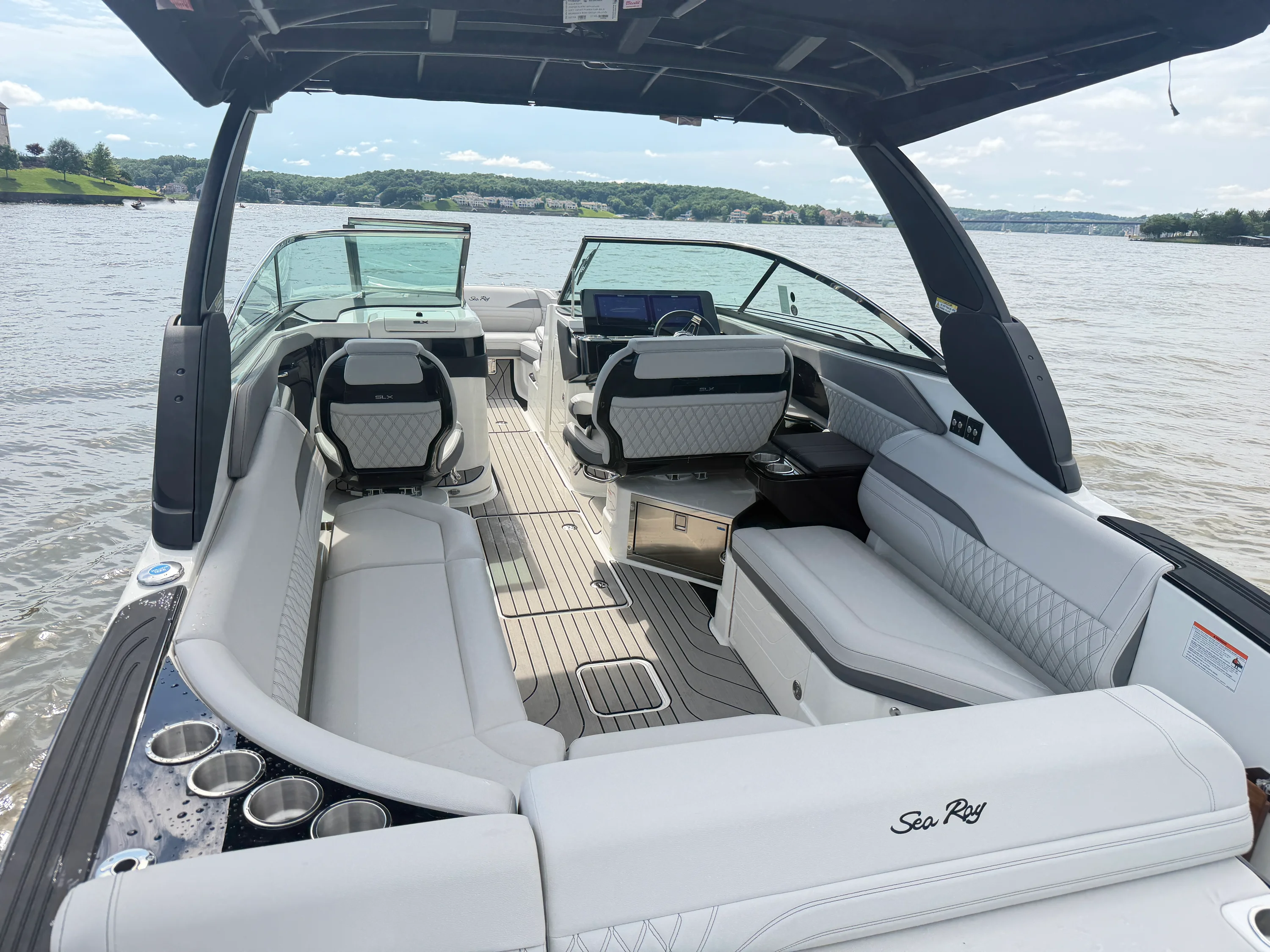 2026 Sea Ray SLX 280 Image Thumbnail #35
