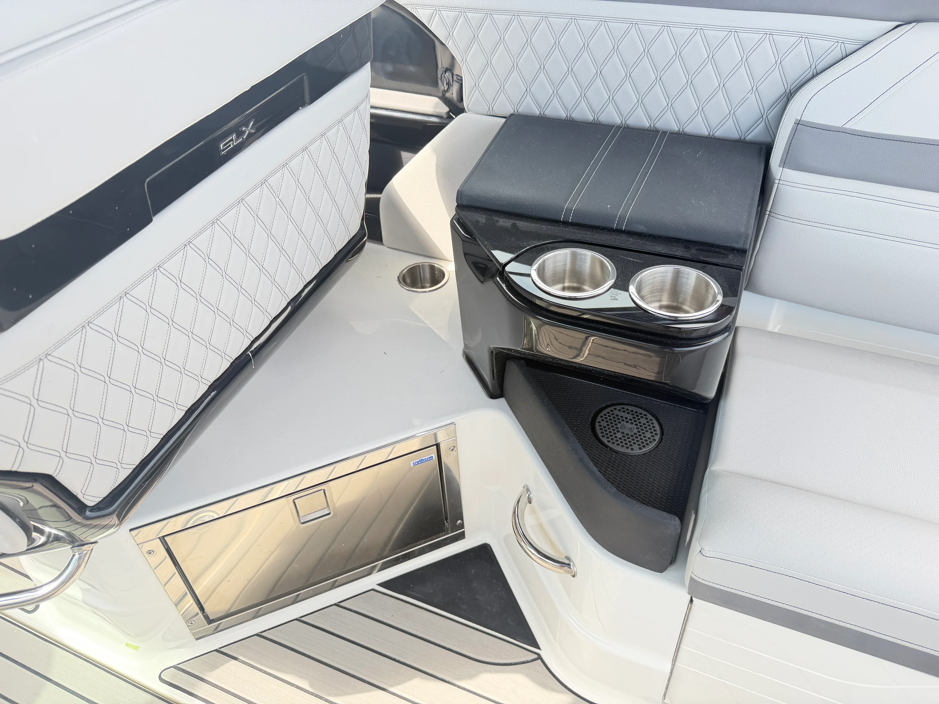 2026 Sea Ray SLX 280 Image Thumbnail #42