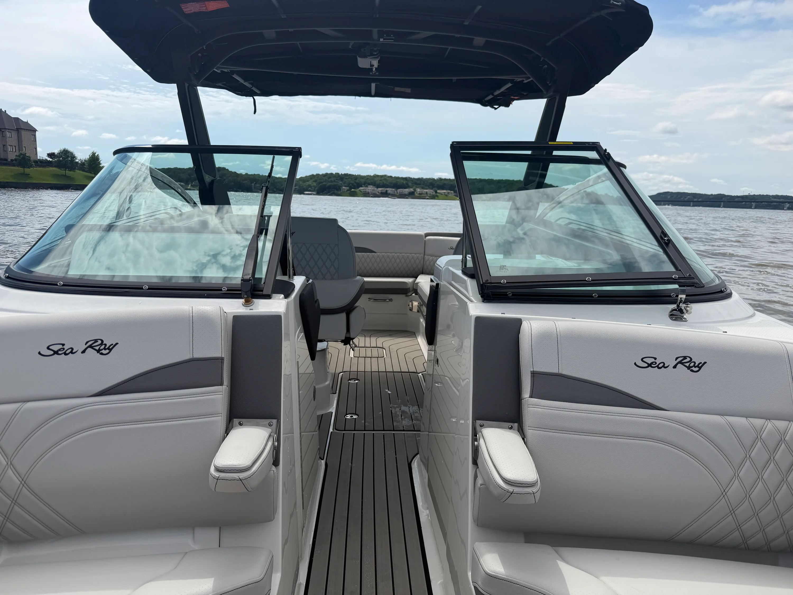 2026 Sea Ray SLX 280 Image Thumbnail #15