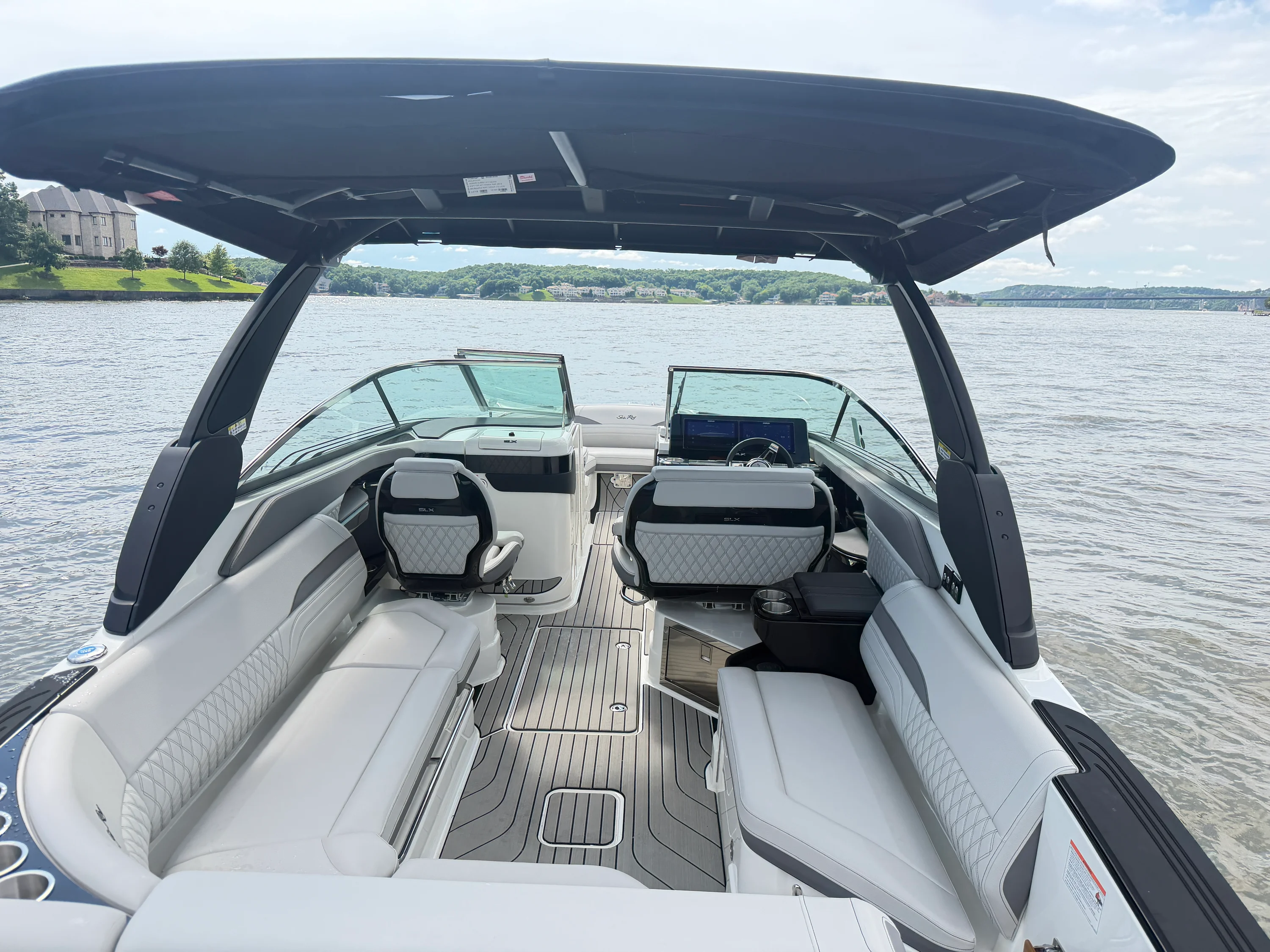 2026 Sea Ray SLX 280 Image Thumbnail #39