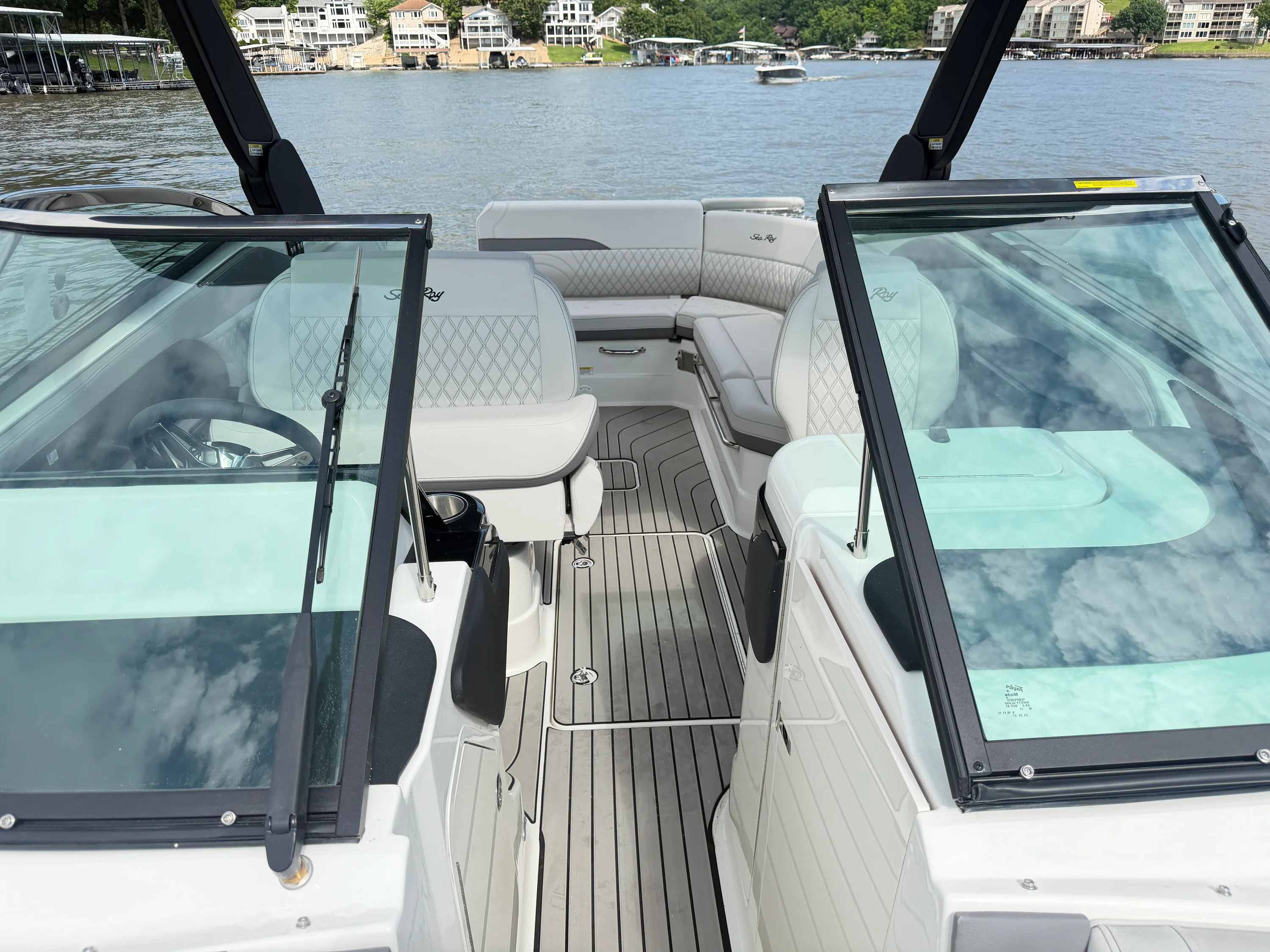 2026 Sea Ray SLX 280 Image Thumbnail #40