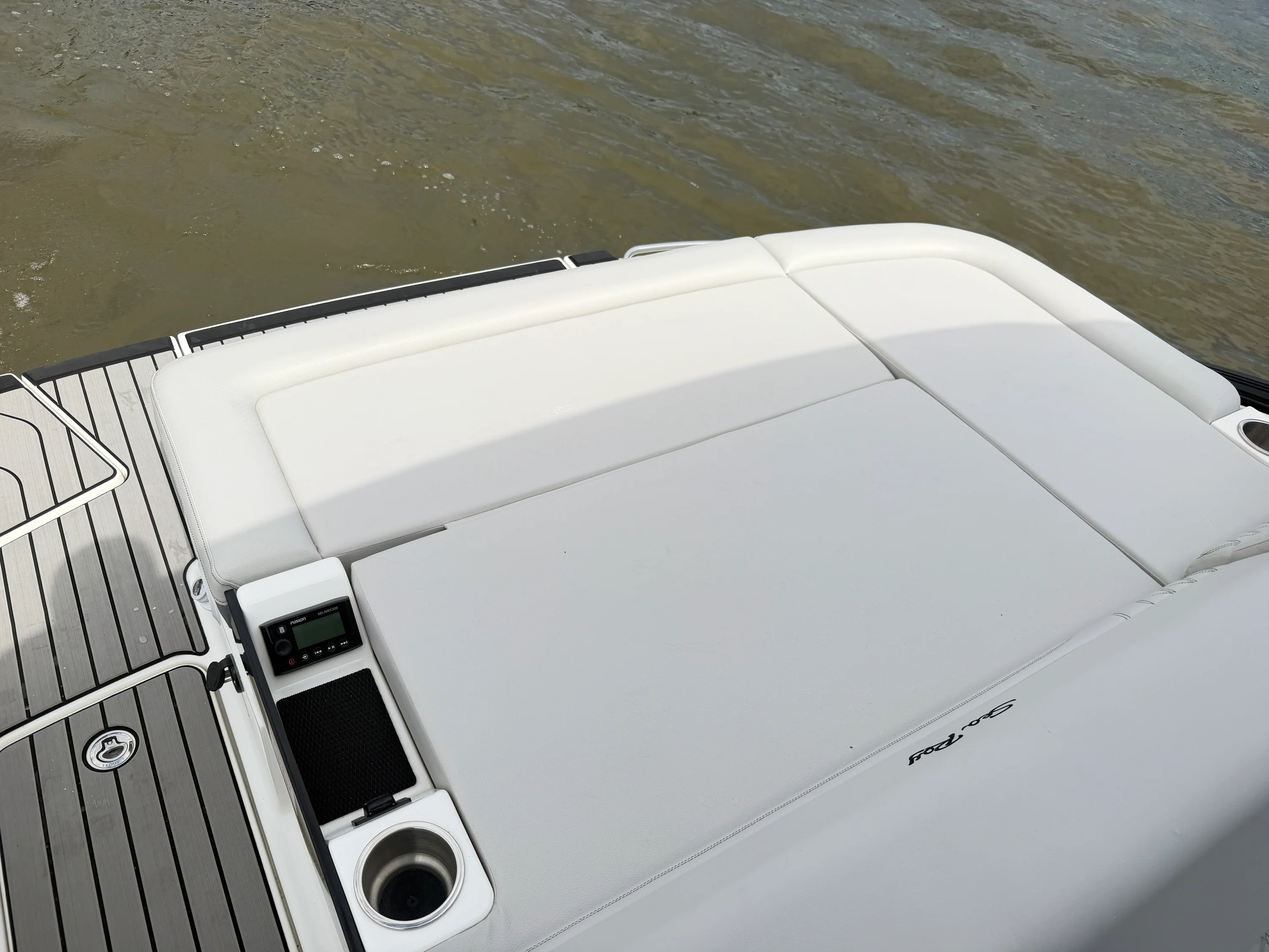 2026 Sea Ray SLX 280 Image Thumbnail #34