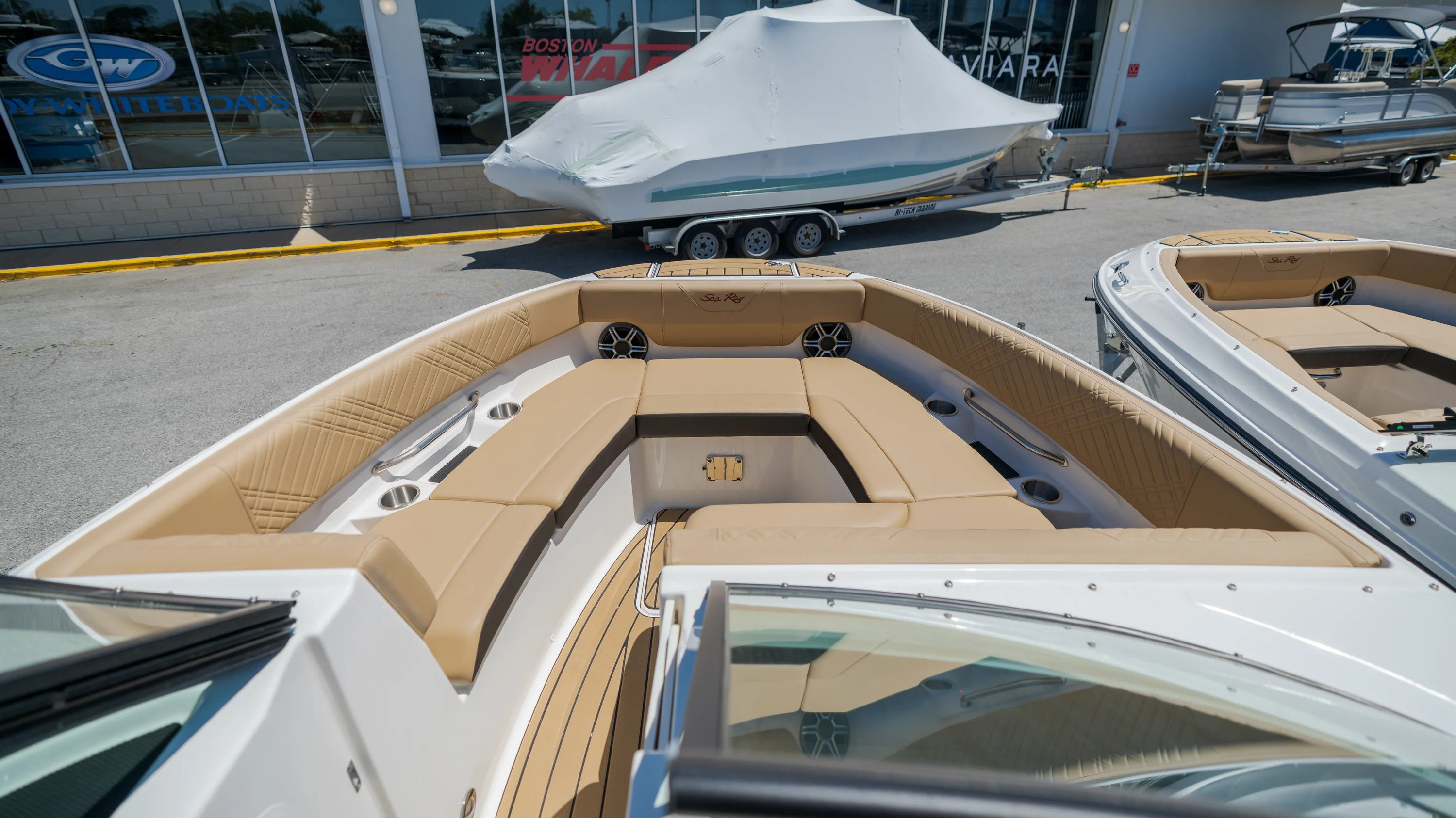 2026 Sea Ray SDX 250 Outboard Image Thumbnail #10