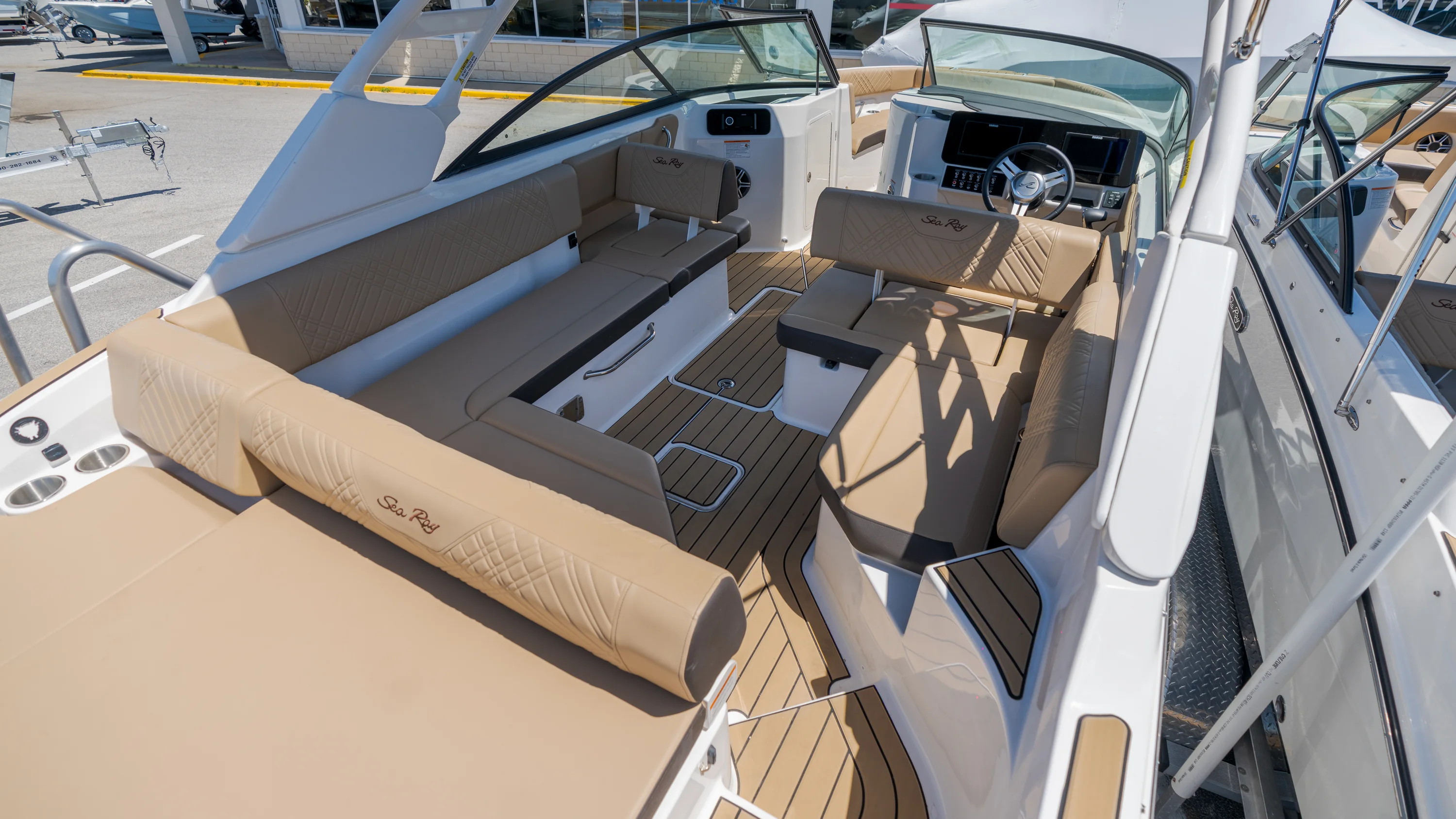 2026 Sea Ray SDX 250 Outboard Image Thumbnail #30