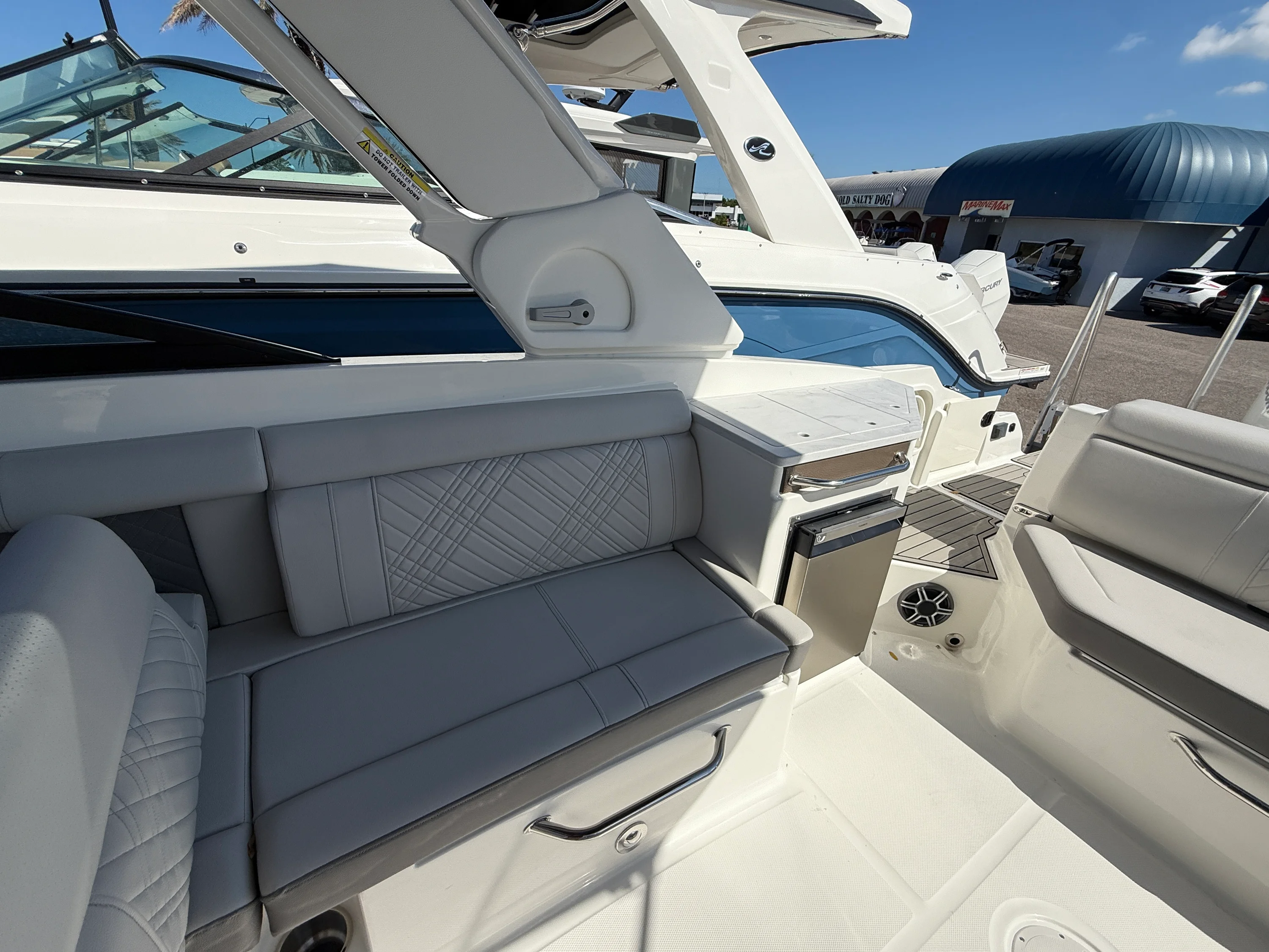 2026 Sea Ray SDX 290 Outboard Image Thumbnail #16