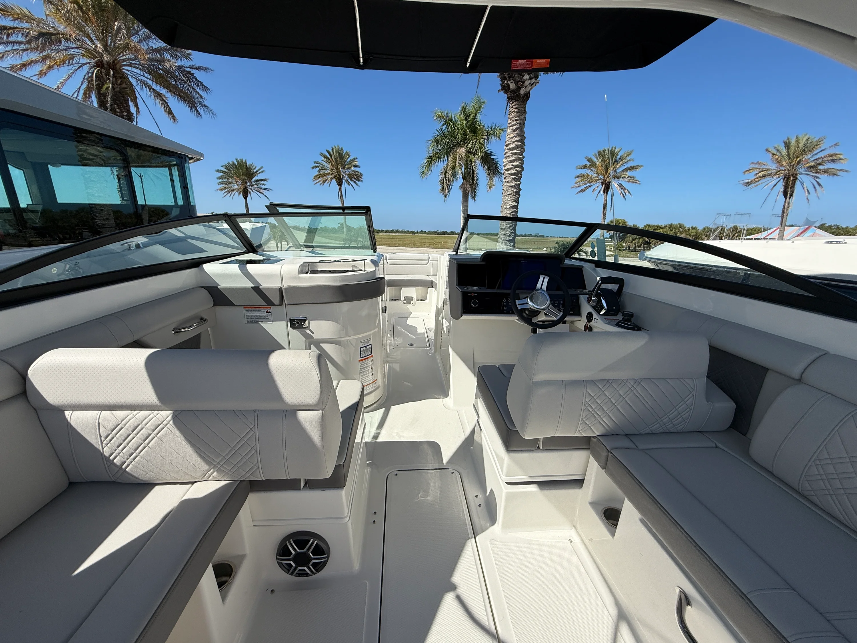 2026 Sea Ray SDX 290 Outboard Image Thumbnail #20