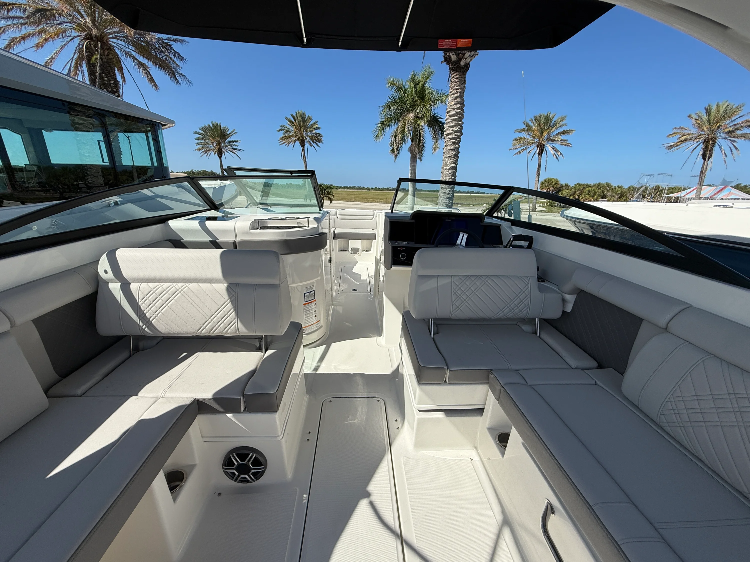 2026 Sea Ray SDX 290 Outboard Image Thumbnail #21