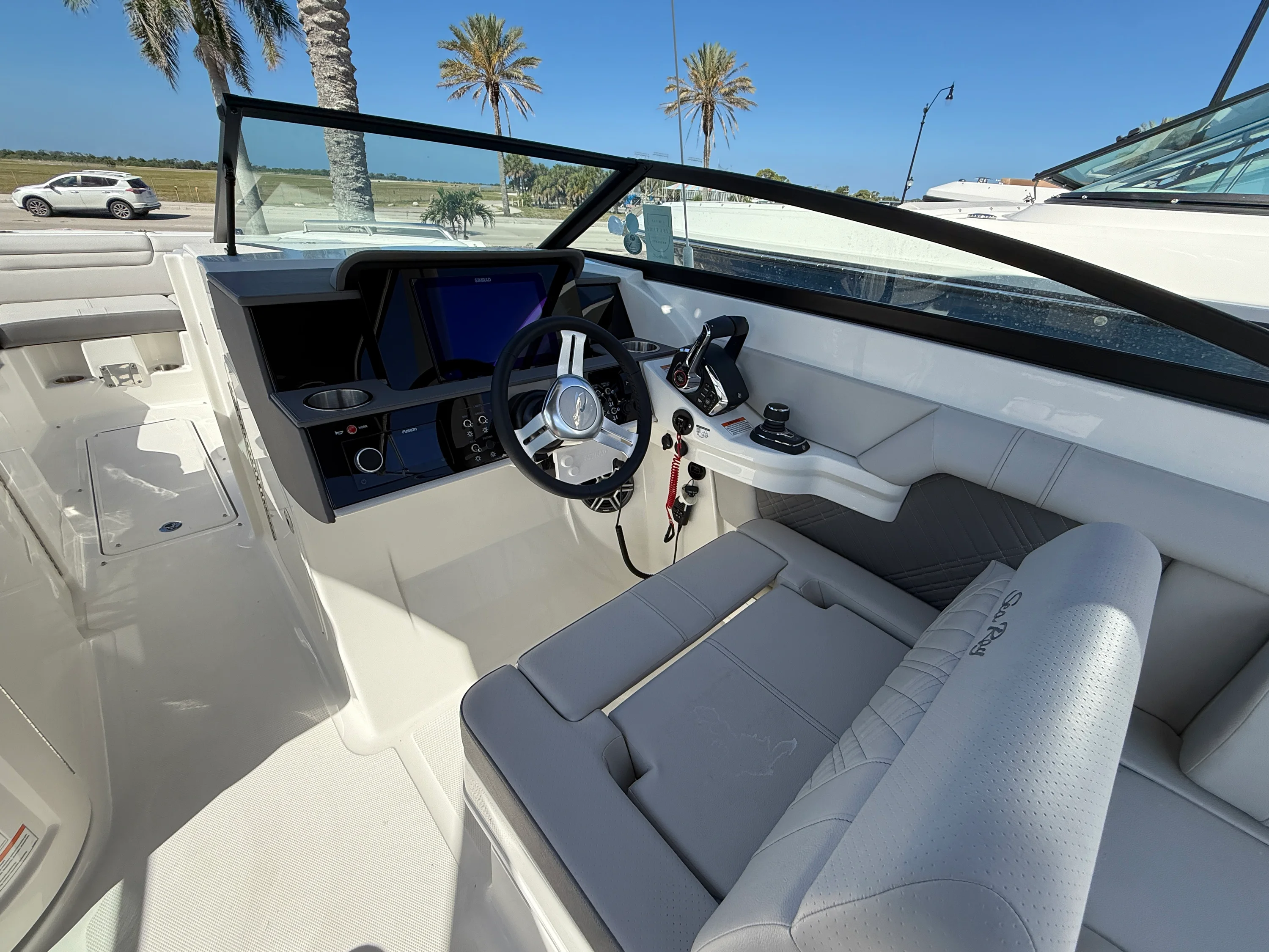 2026 Sea Ray SDX 290 Outboard Image Thumbnail #10