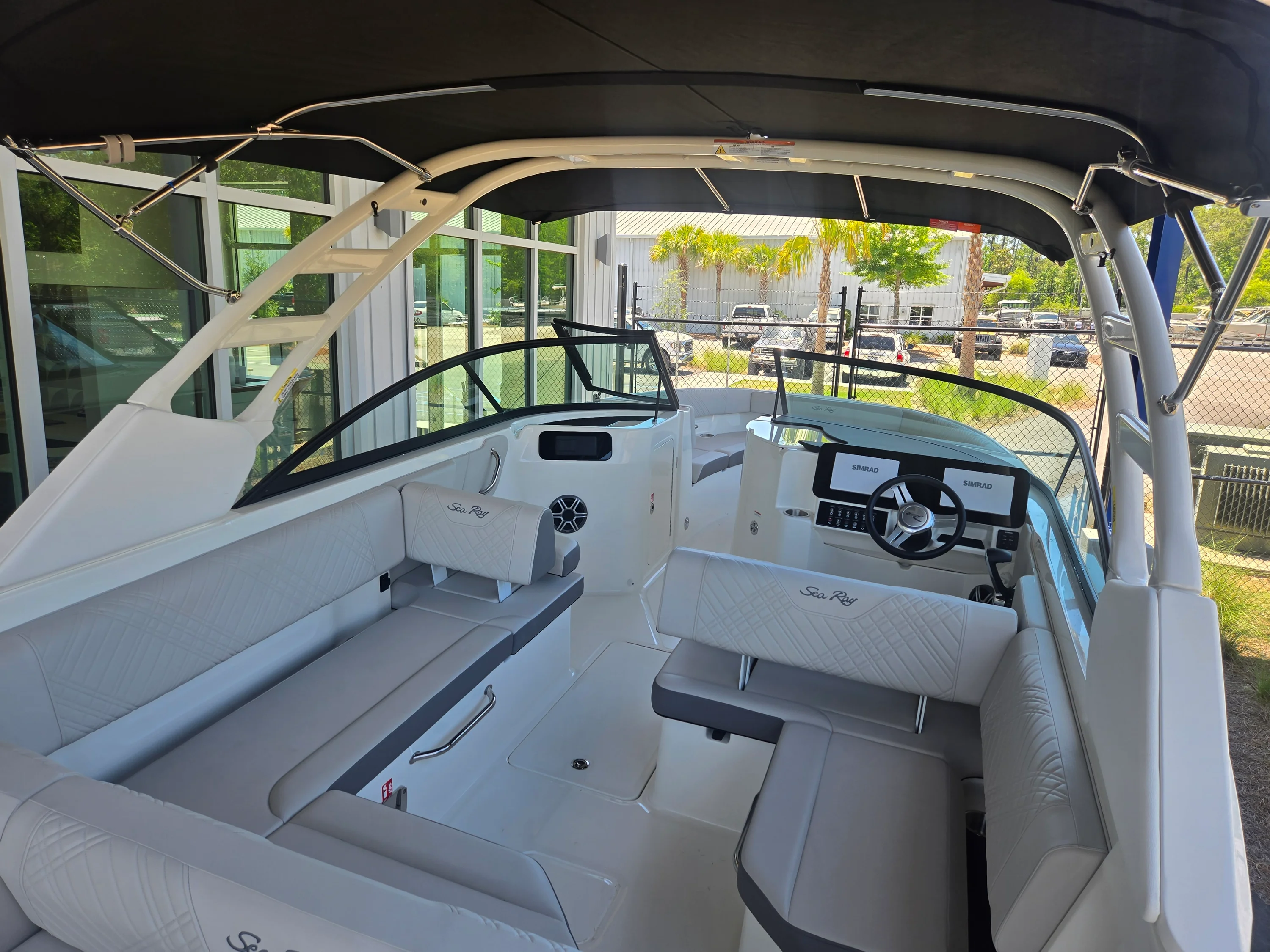 2026 Sea Ray SDX 250 Outboard Image Thumbnail #5