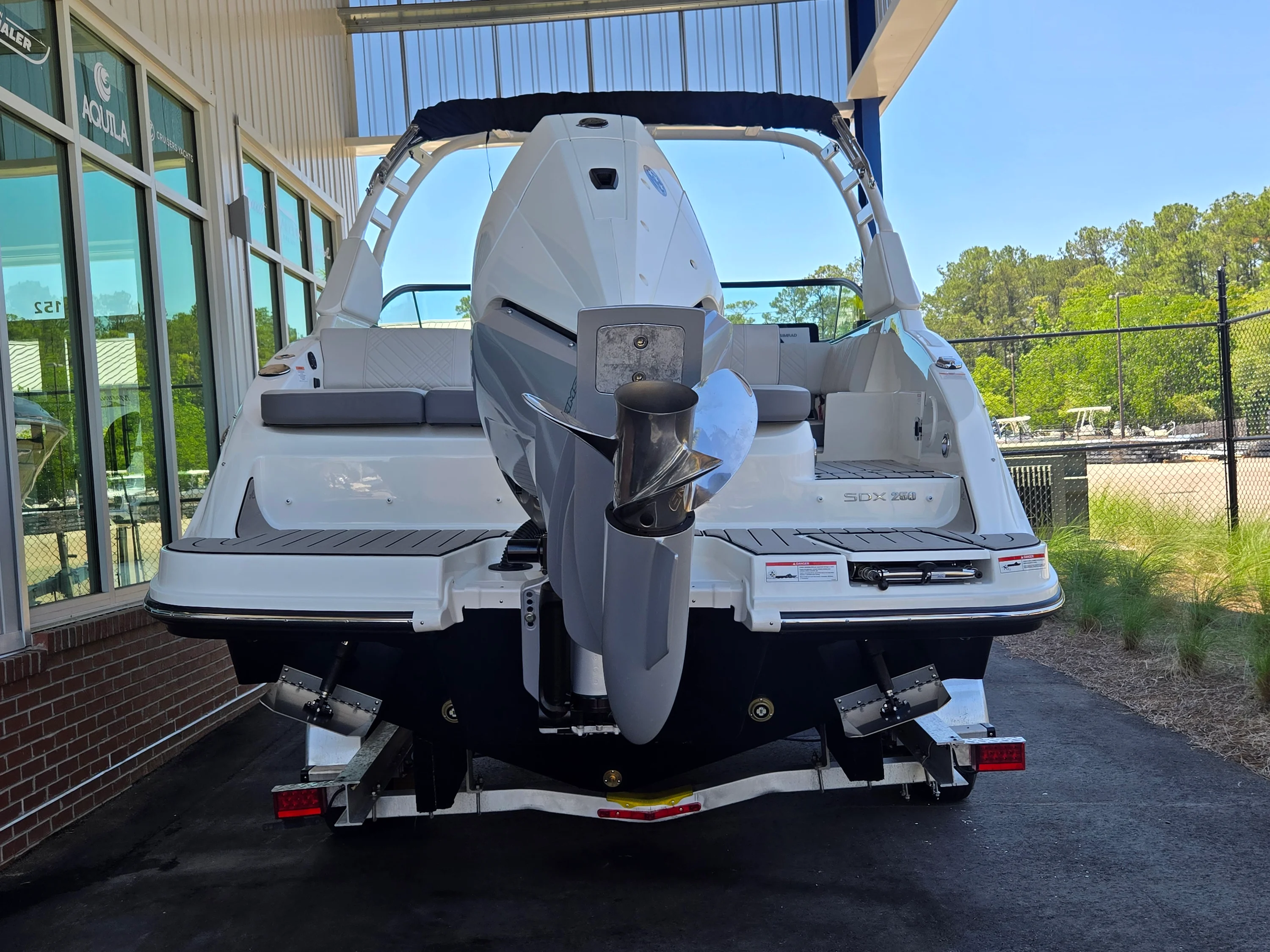 2026 Sea Ray SDX 250 Outboard Image Thumbnail #1