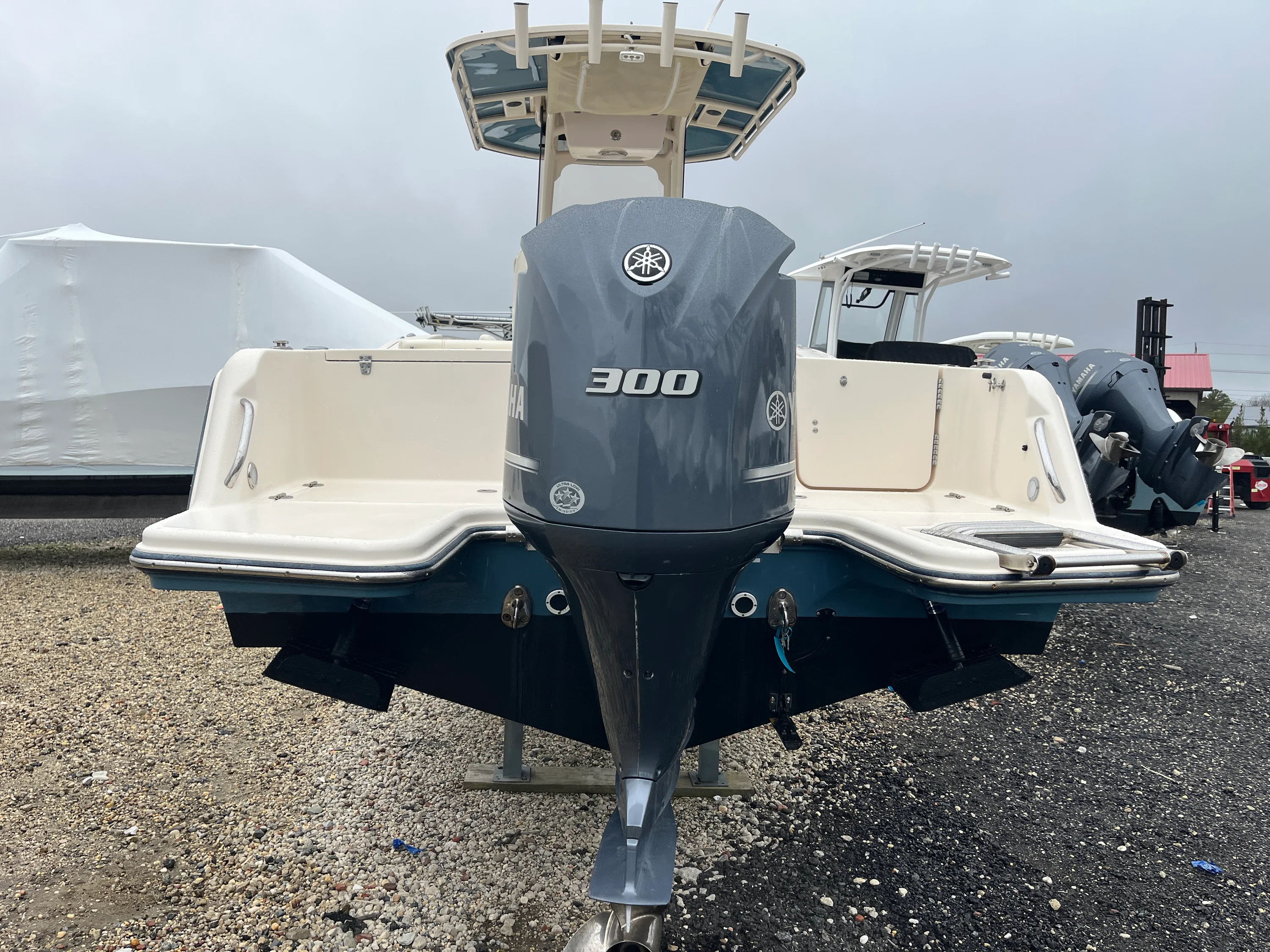 2021 Grady-White 233 FISHERMAN Image Thumbnail #1