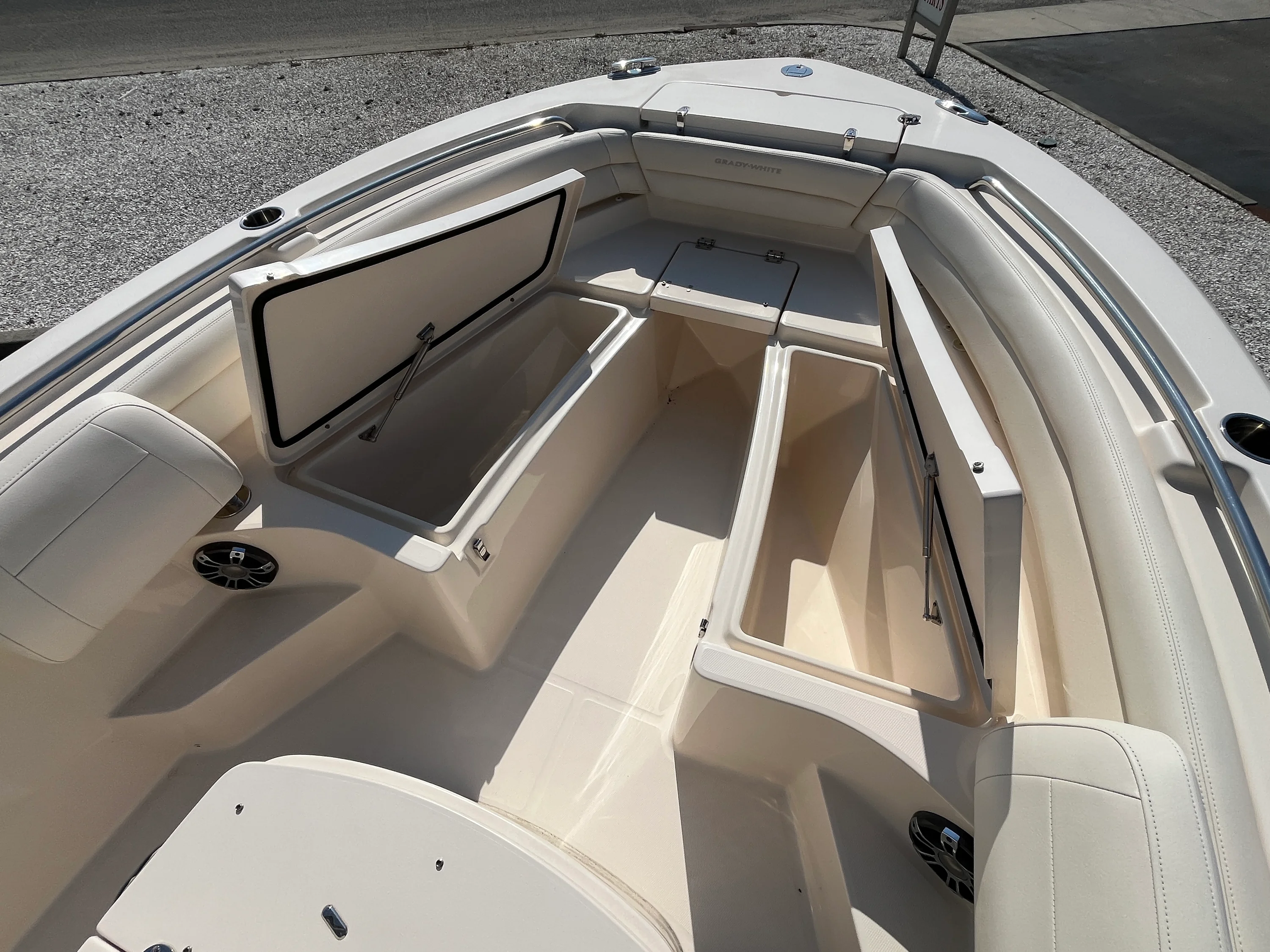 2021 Grady-White 233 FISHERMAN Image Thumbnail #10
