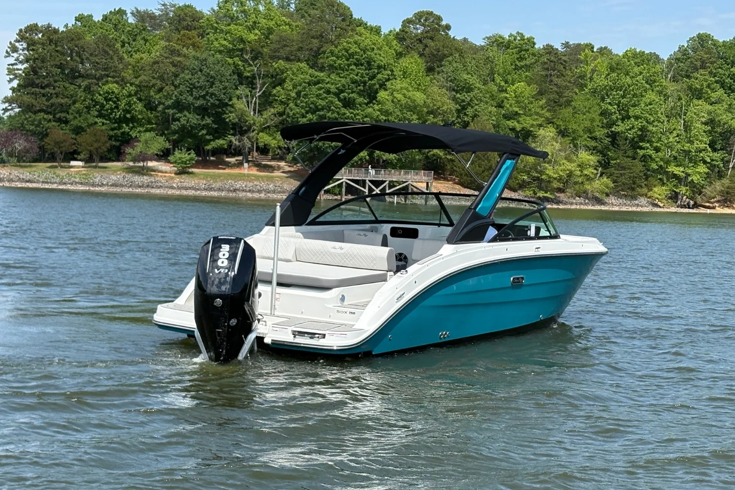 2026 Sea Ray SDX 250 Outboard Image Thumbnail #3