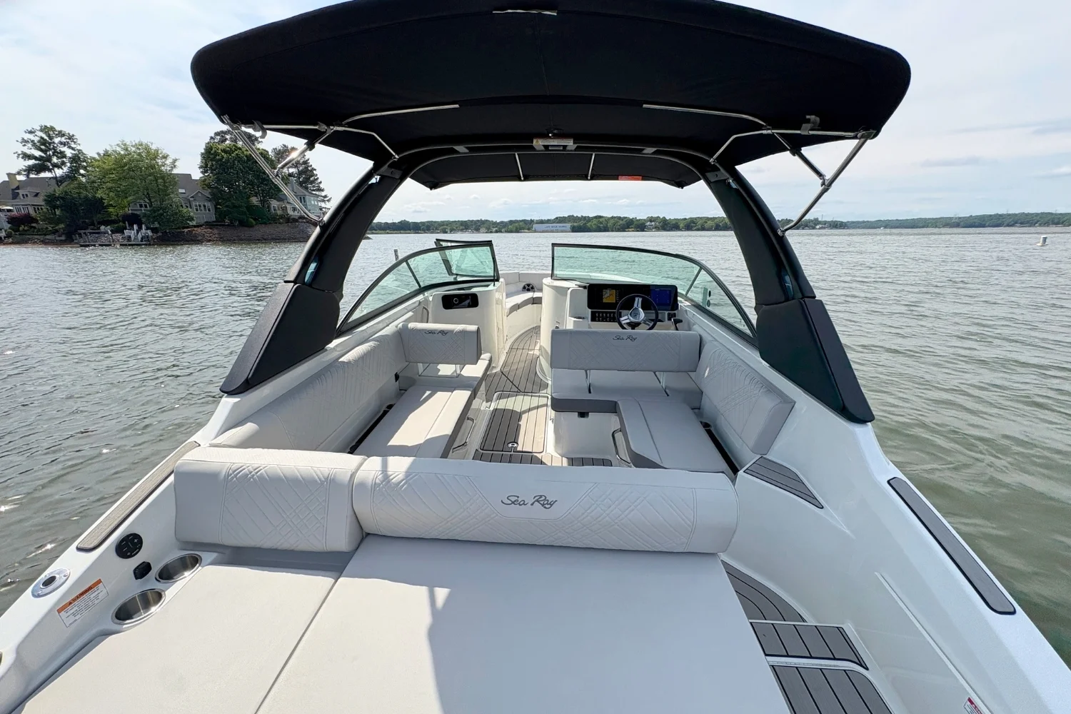 2026 Sea Ray SDX 250 Outboard Image Thumbnail #12
