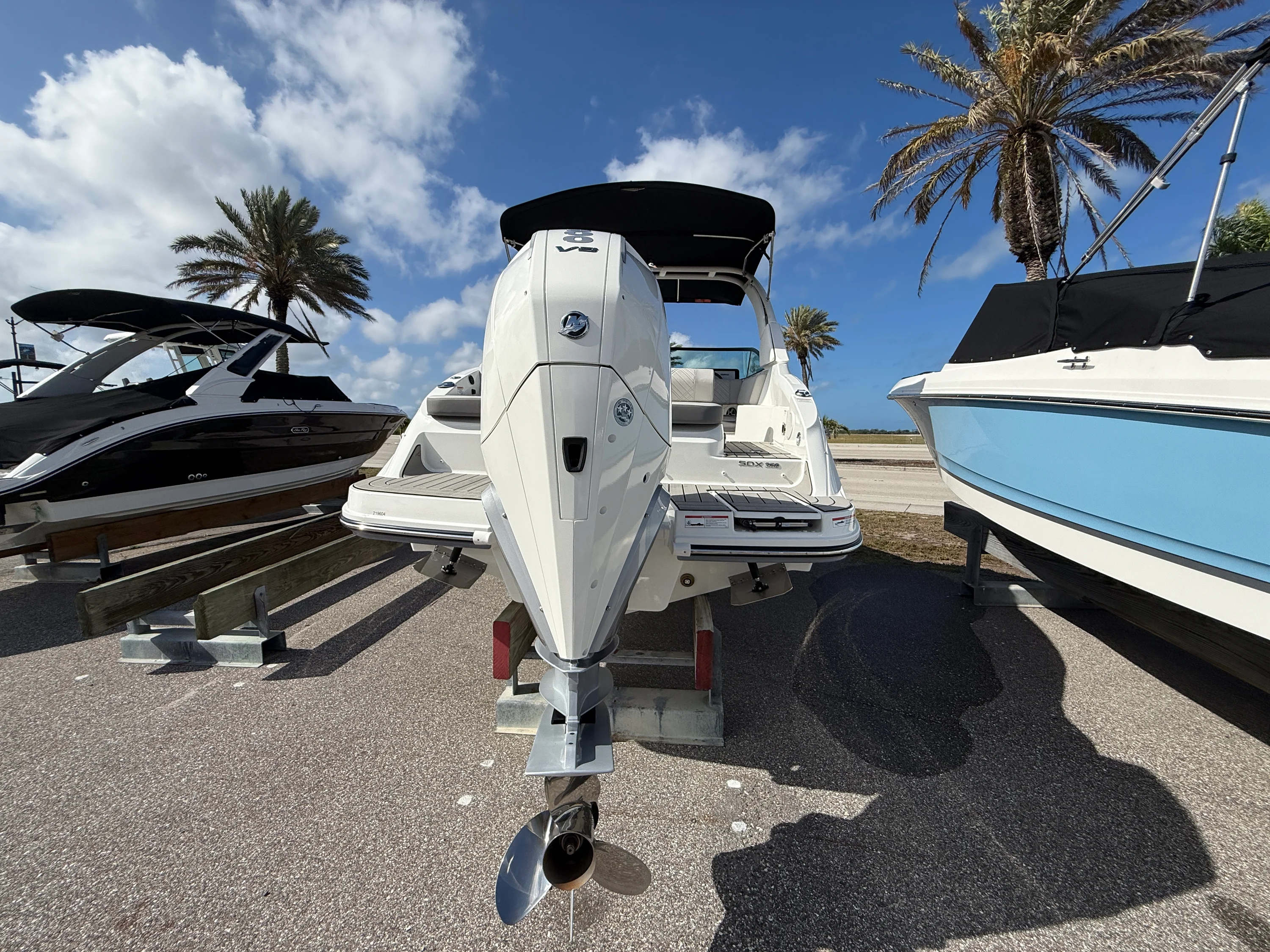 2026 Sea Ray SDX 250 Outboard Image Thumbnail #4