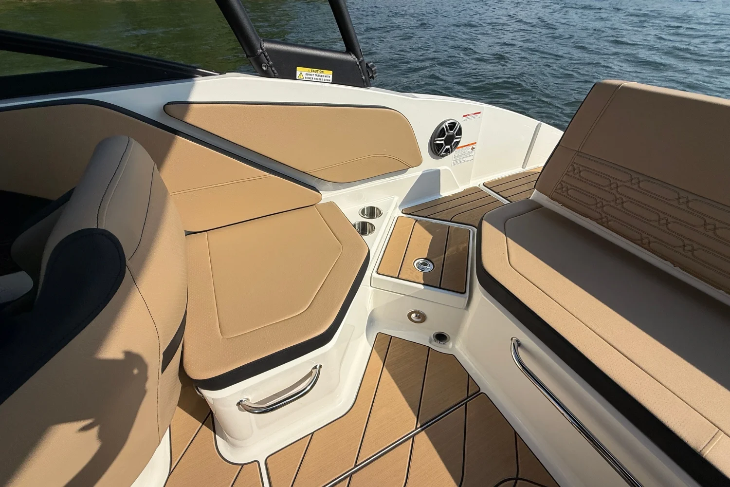 2026 Sea Ray SPX 210 Image Thumbnail #12
