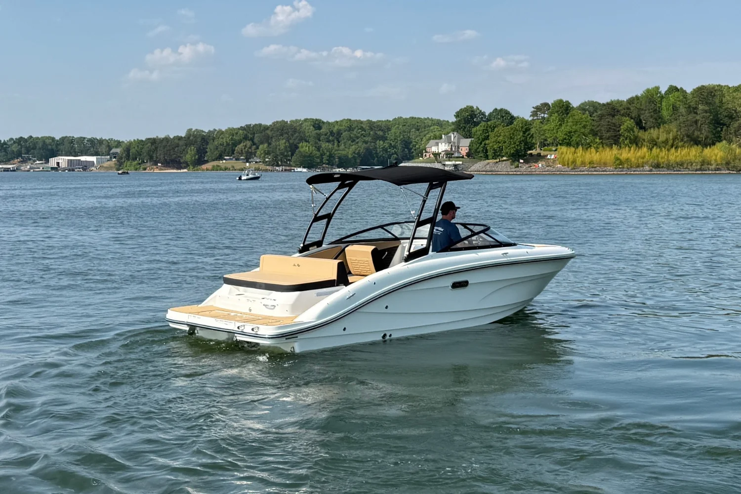 2026 Sea Ray SPX 210 Image Thumbnail #3
