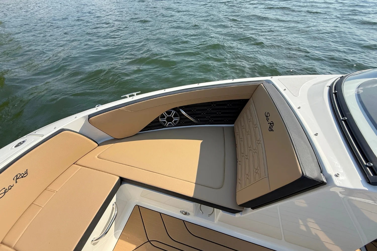 2026 Sea Ray SPX 210 Image Thumbnail #27