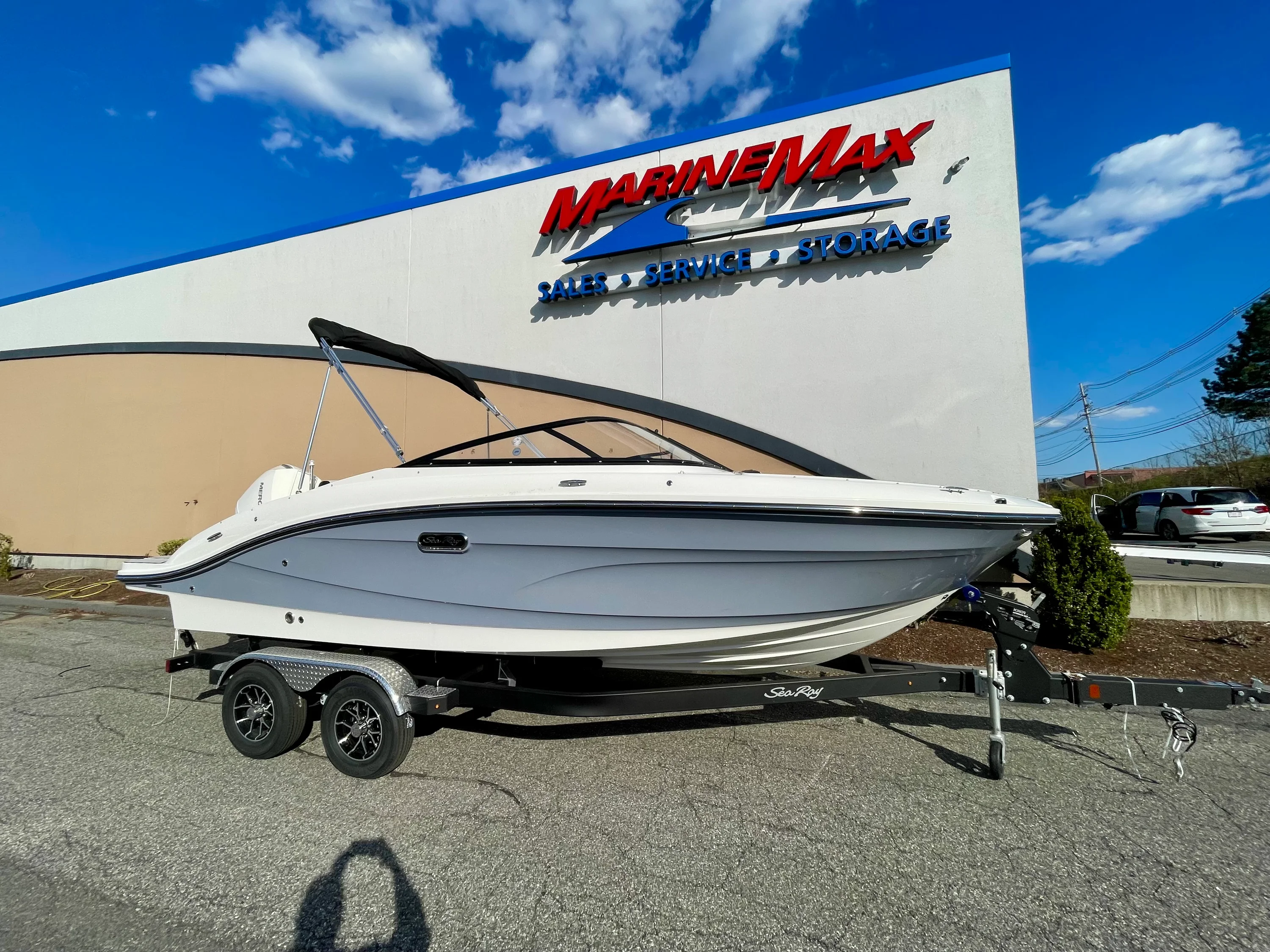 2026 Sea Ray SPX 210 Outboard Image Thumbnail #1