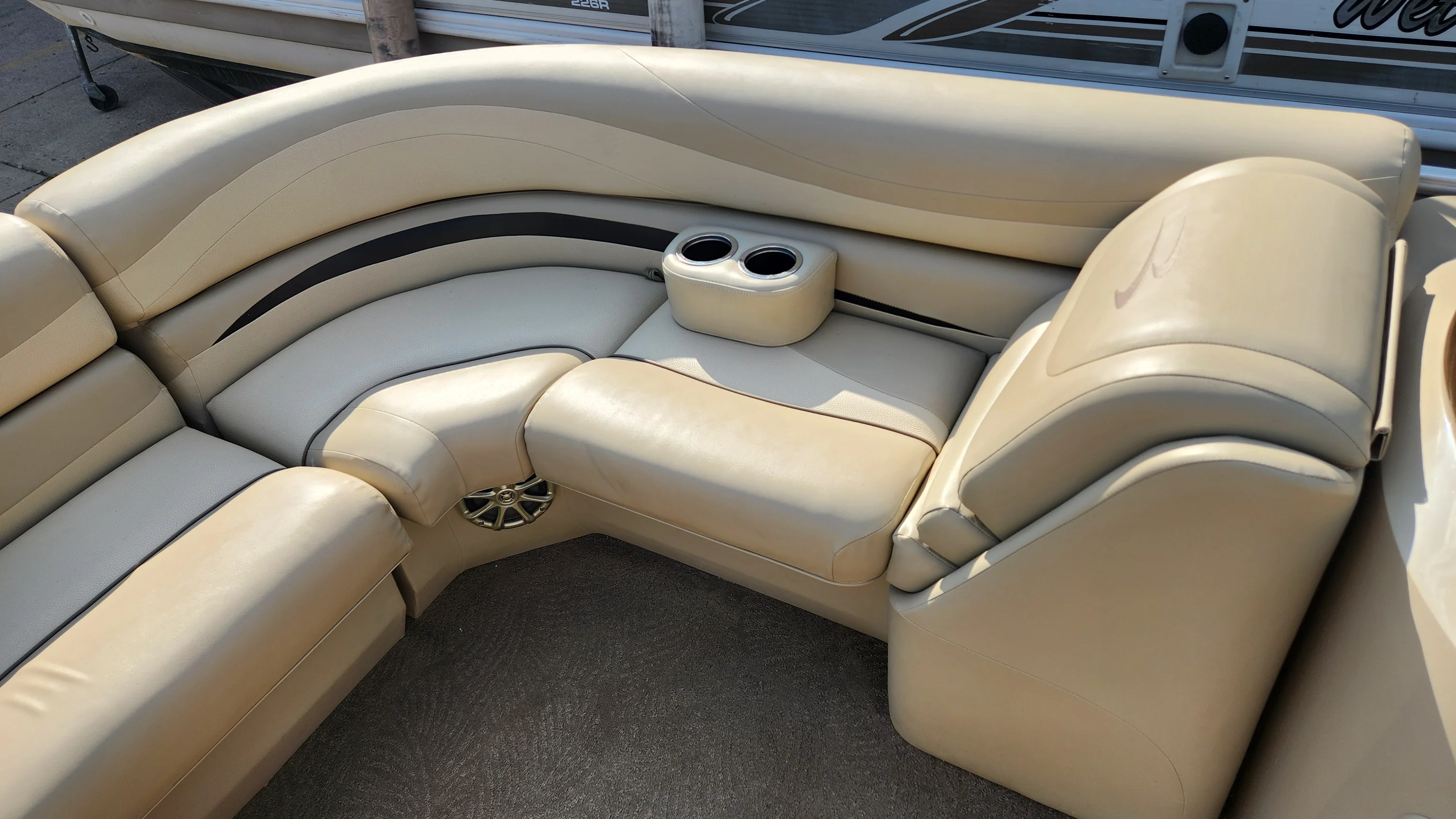 2013 Bennington 2250 GSR Image Thumbnail #35