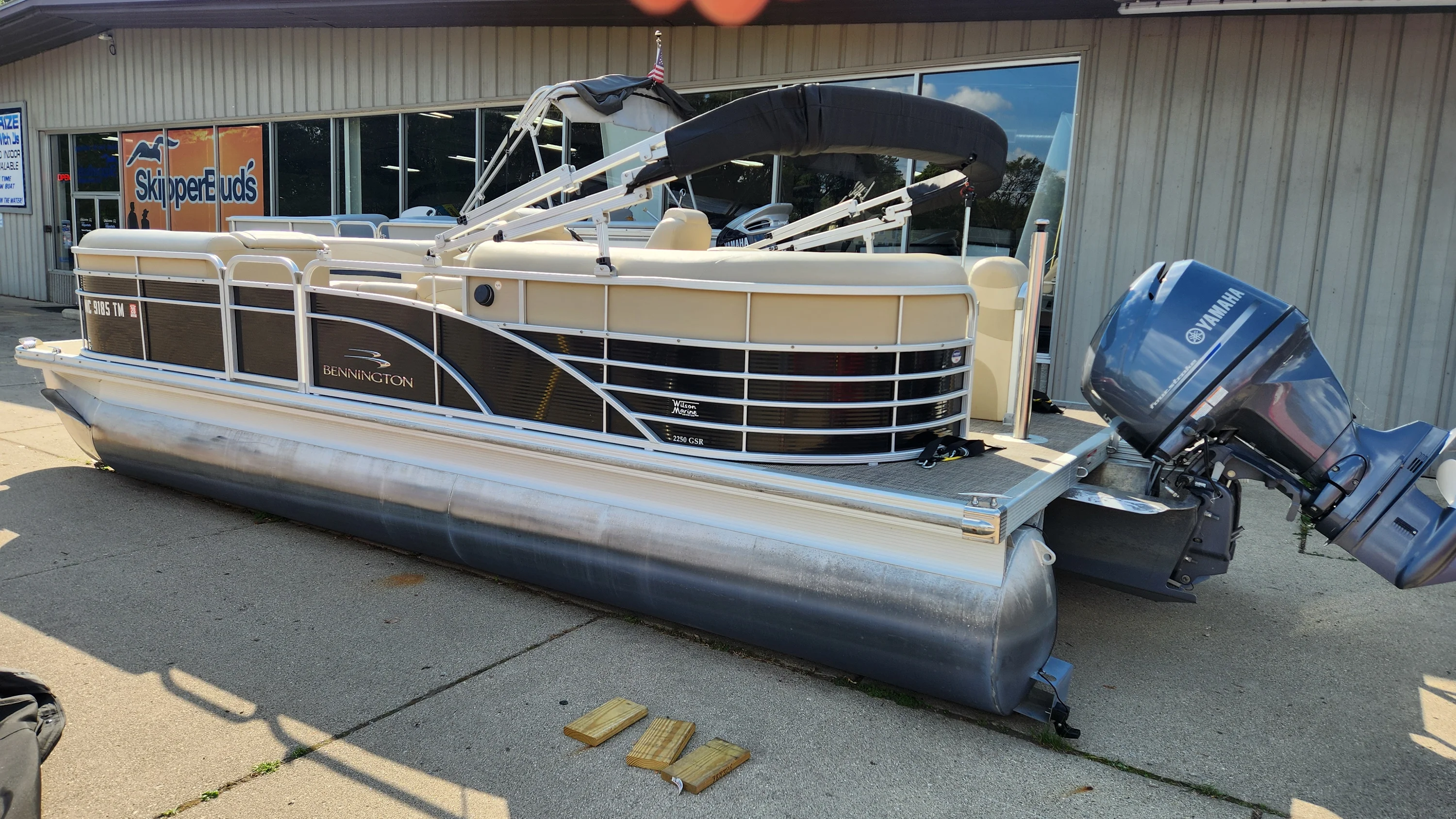 2013 Bennington 2250 GSR Image Thumbnail #4