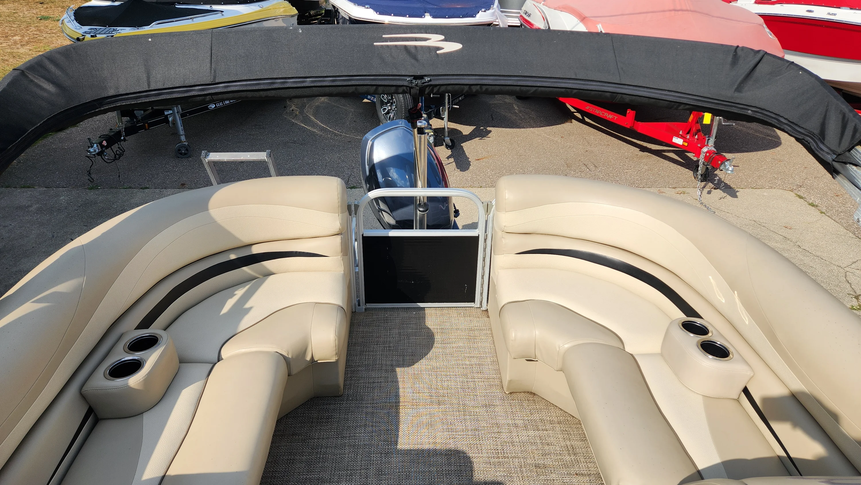 2013 Bennington 2250 GSR Image Thumbnail #31