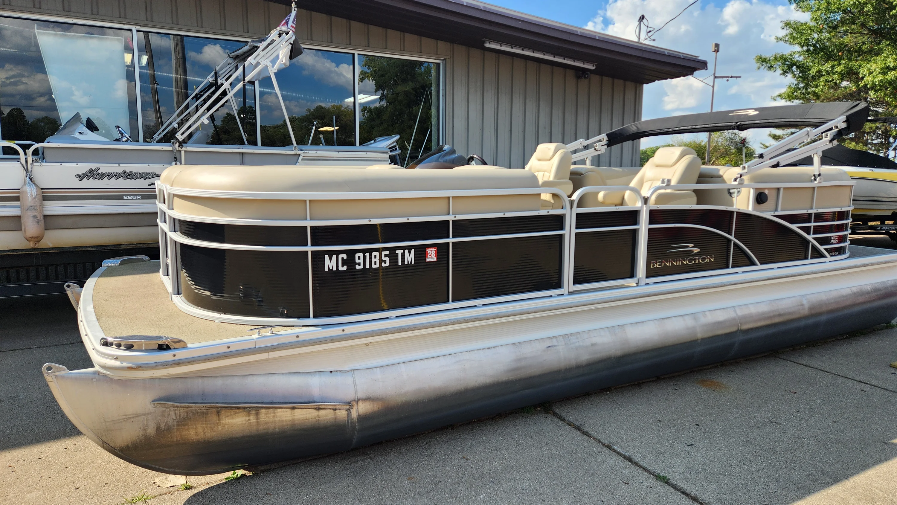 2013 Bennington 2250 GSR Image Thumbnail #0