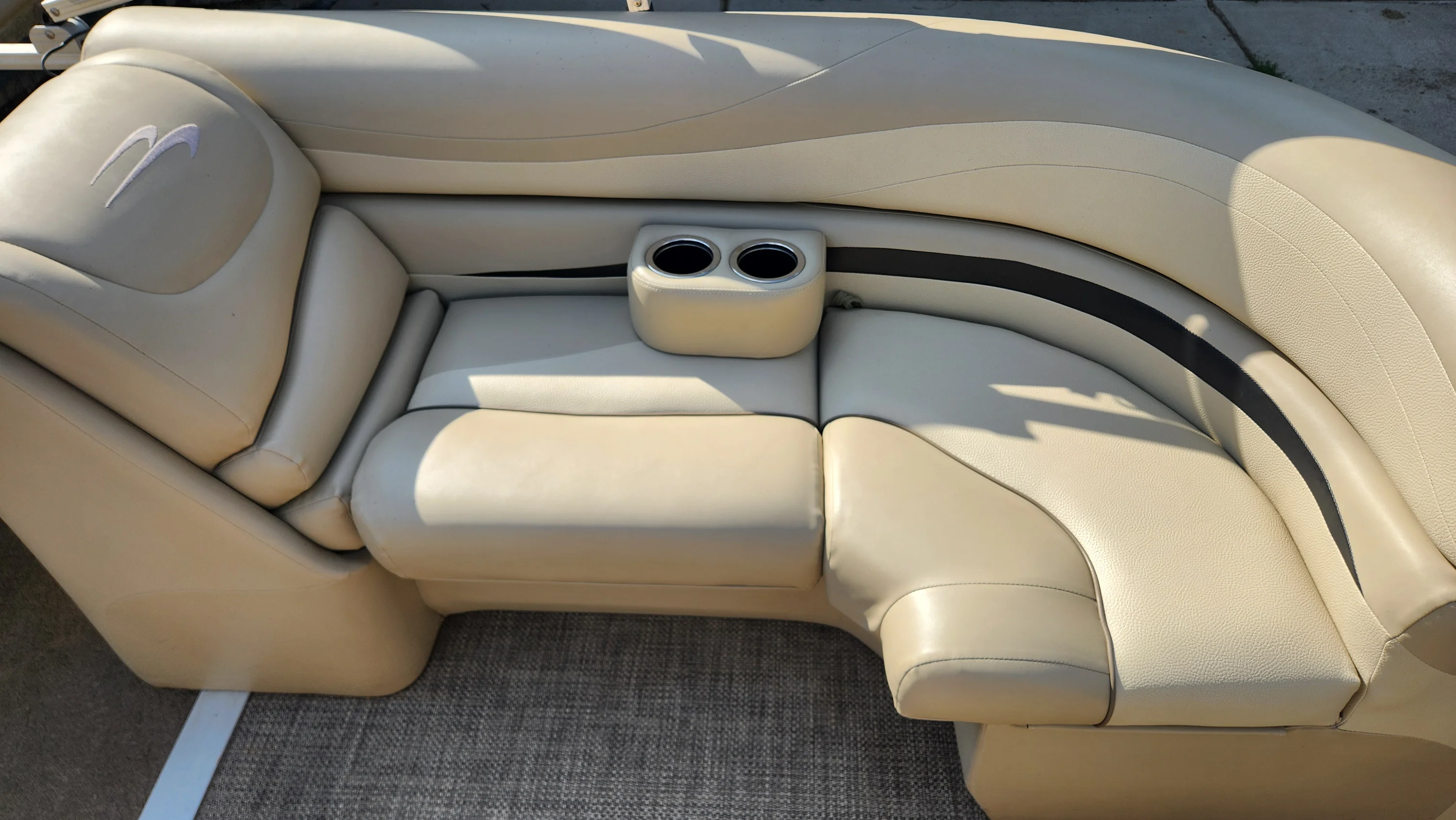 2013 Bennington 2250 GSR Image Thumbnail #22